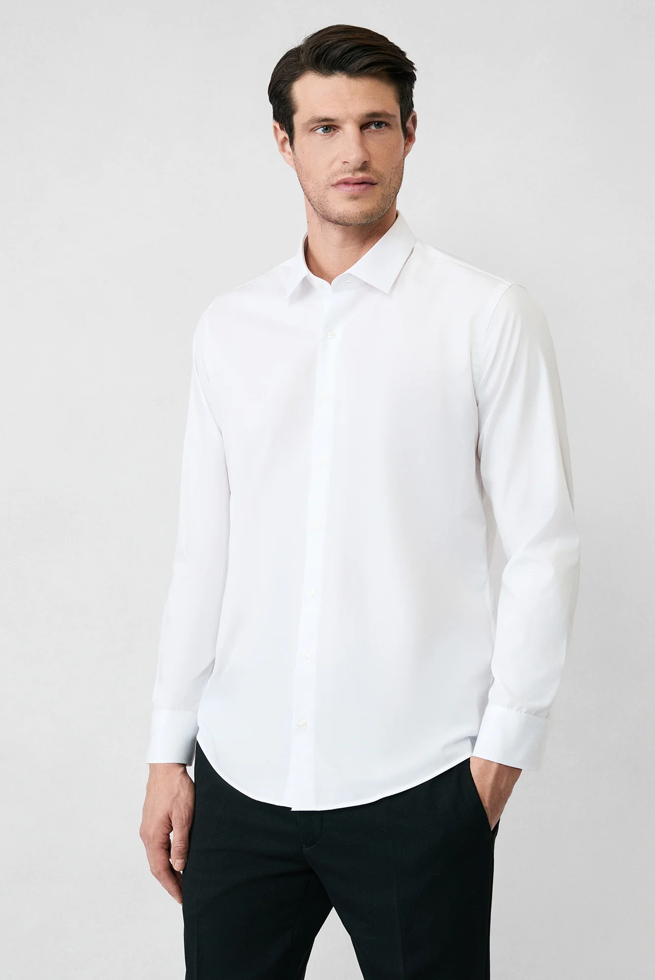 Beyaz Uzun Kol Slim Fit Non Iron Ütü Gerektirmeyen Pamuklu Klasik Gömlek - Image 3