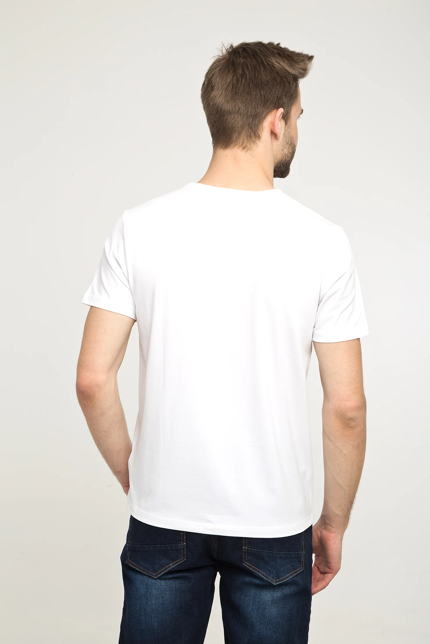 Beyaz V Yaka Slim Fit Dar Kesim Tişört - Image 3