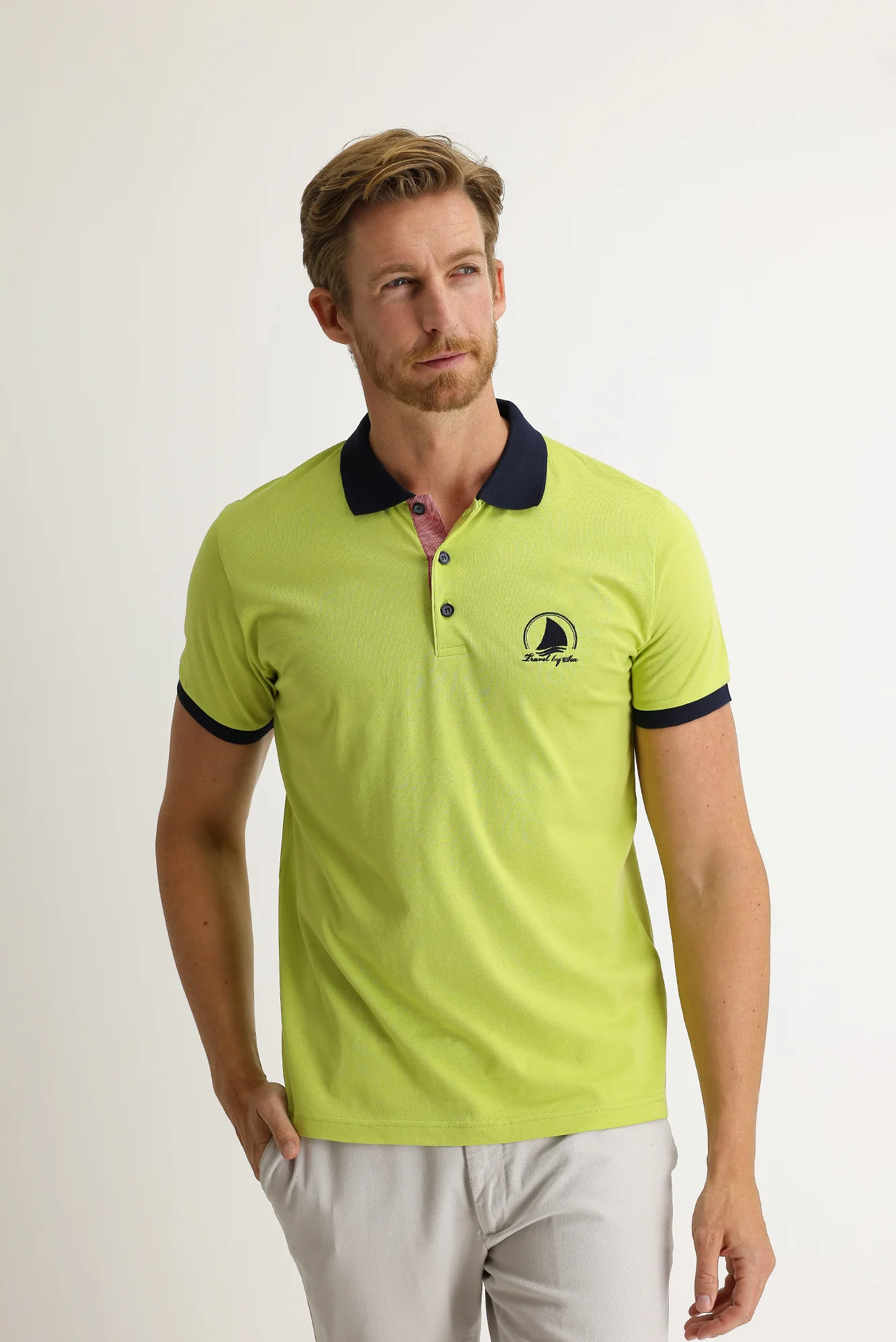 Çağla Yeşili Polo Yaka Slim Fit Dar Kesim Desenli Tişört - Image 2