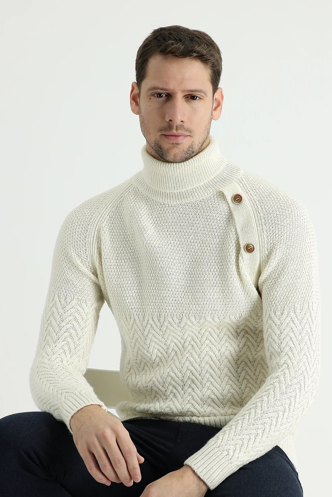 Ekru Balıkçı Yaka Slim Fit Dar Kesim Desenli Yünlü Triko Kazak