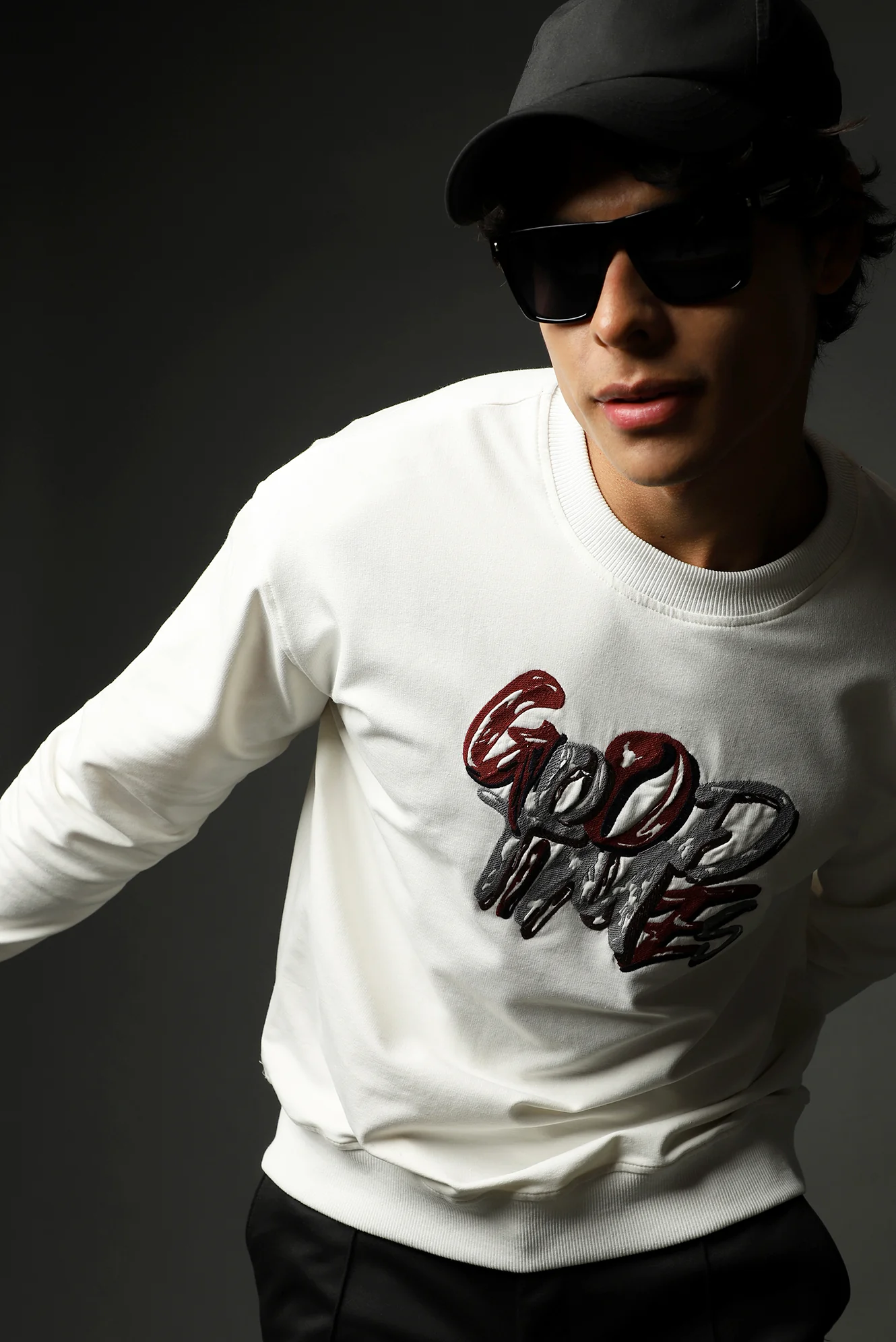 Ekru Bisiklet Yaka Baskılı Oversize Pamuk Sweatshirt - Image 3