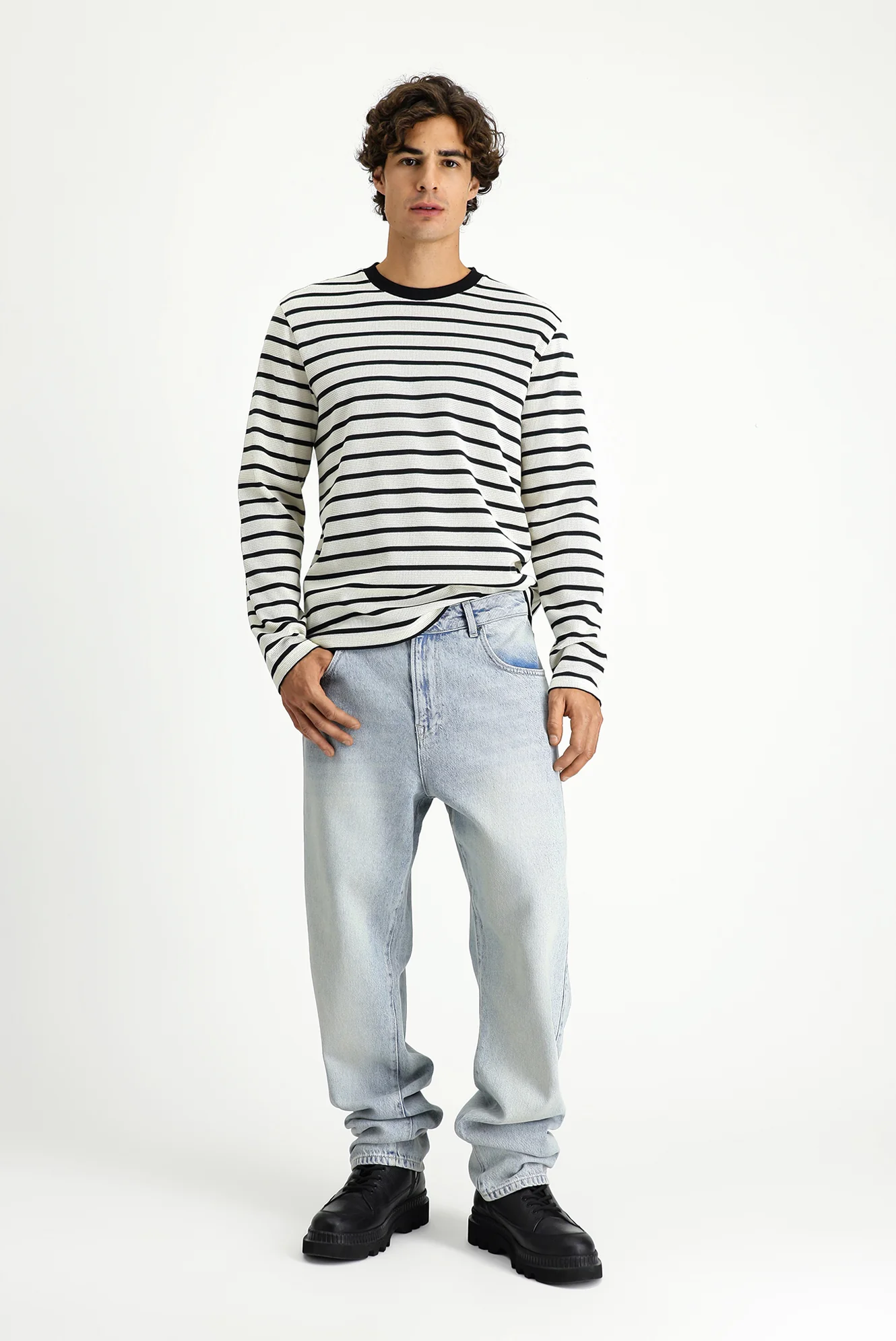 Ekru Bisiklet Yaka Regular Fit Çizgili Sweatshirt - Image 2