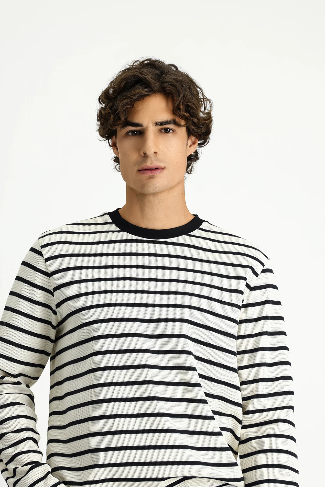 Ekru Bisiklet Yaka Regular Fit Çizgili Sweatshirt - Image 3