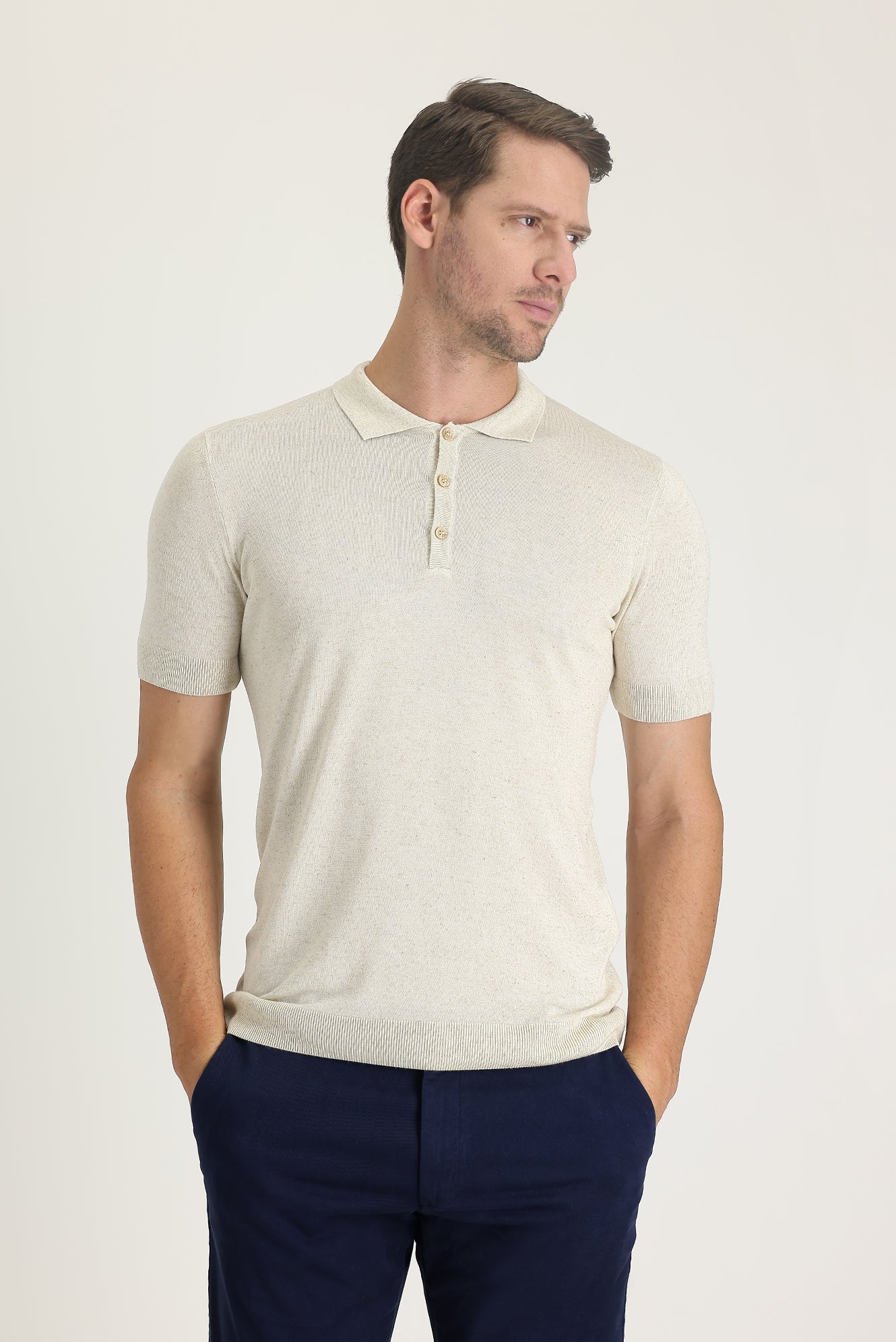 Ekru Polo Yaka Slim Fit Dar Kesim Keten Tişört - Image 2