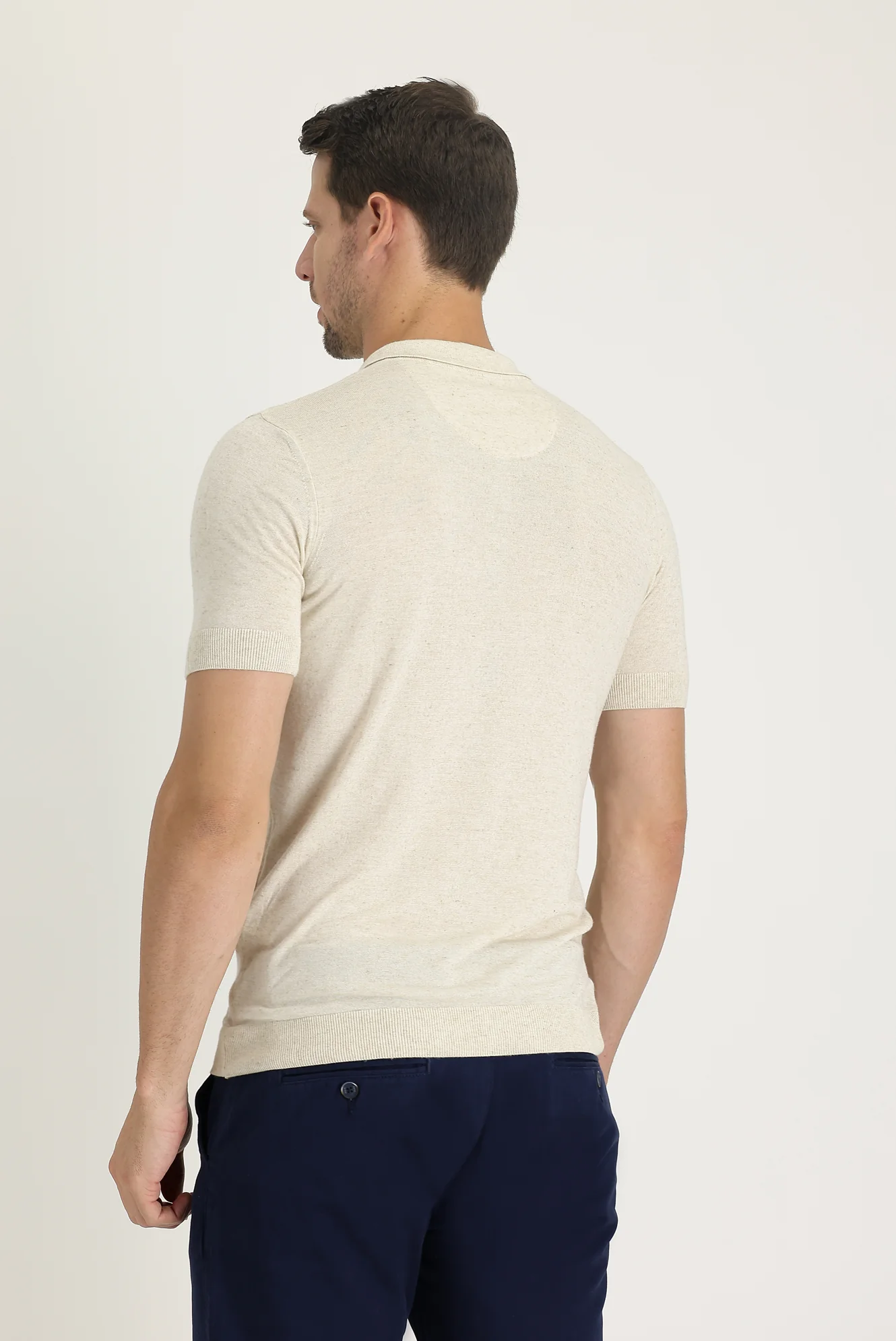 Ekru Polo Yaka Slim Fit Dar Kesim Keten Tişört - Image 4