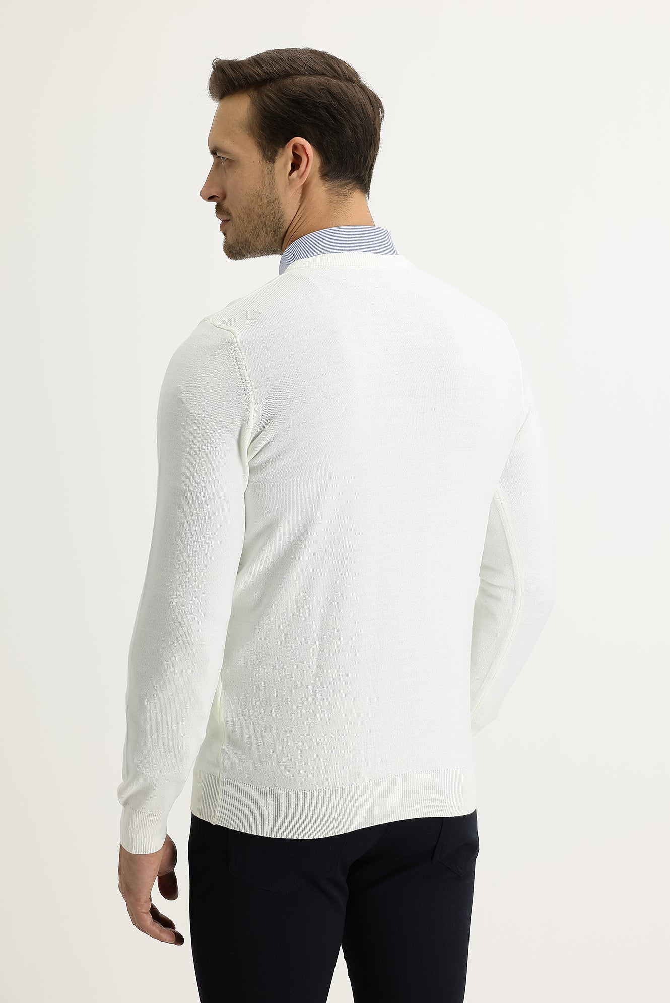 Ekru V Yaka Regular Fit Triko Kazak - Image 2
