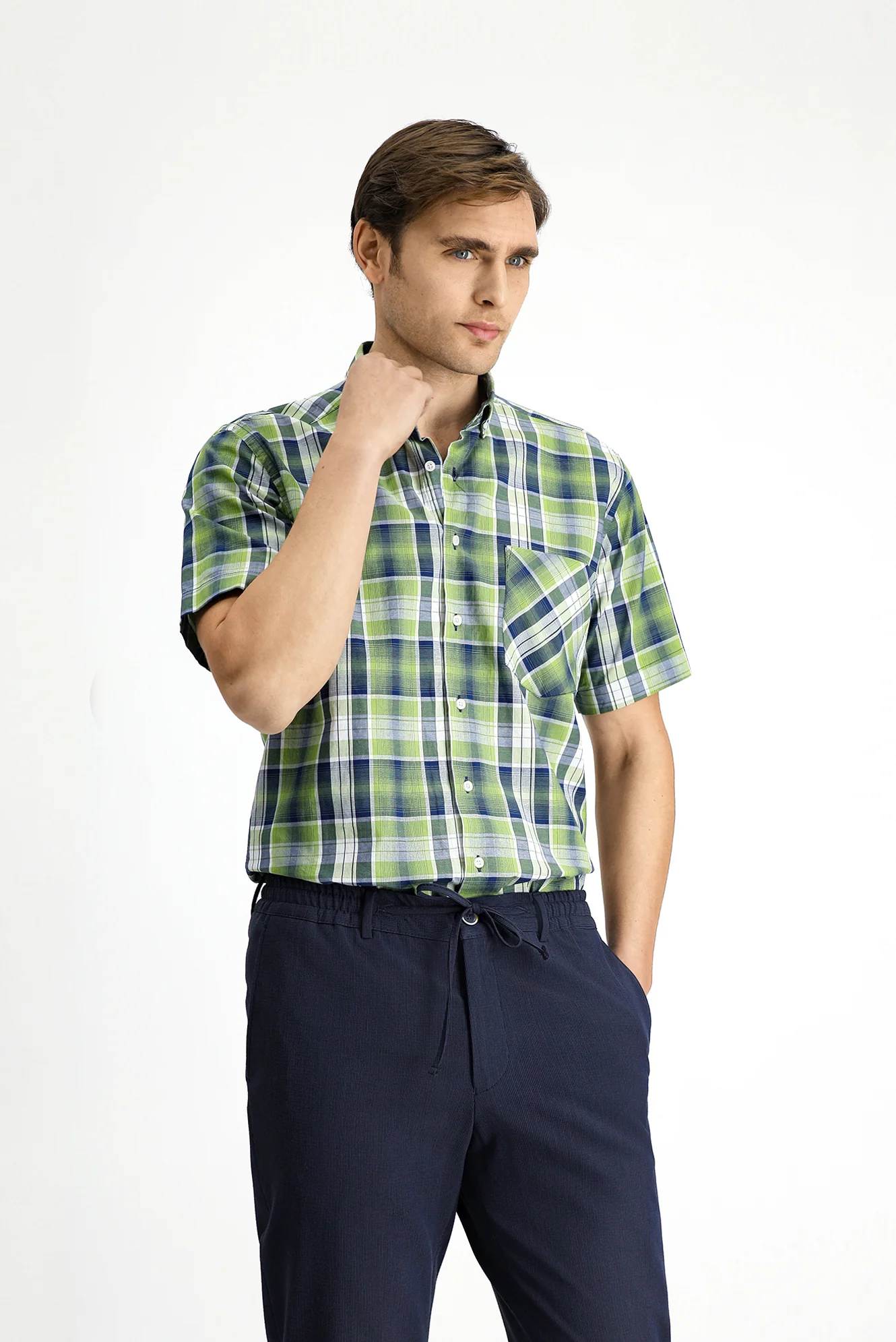 Fıstık Yeşili Kısa Kol Regular Fit Ekose Spor Düğmeli Yaka Pamuk Cepli Gömlek - Image 3