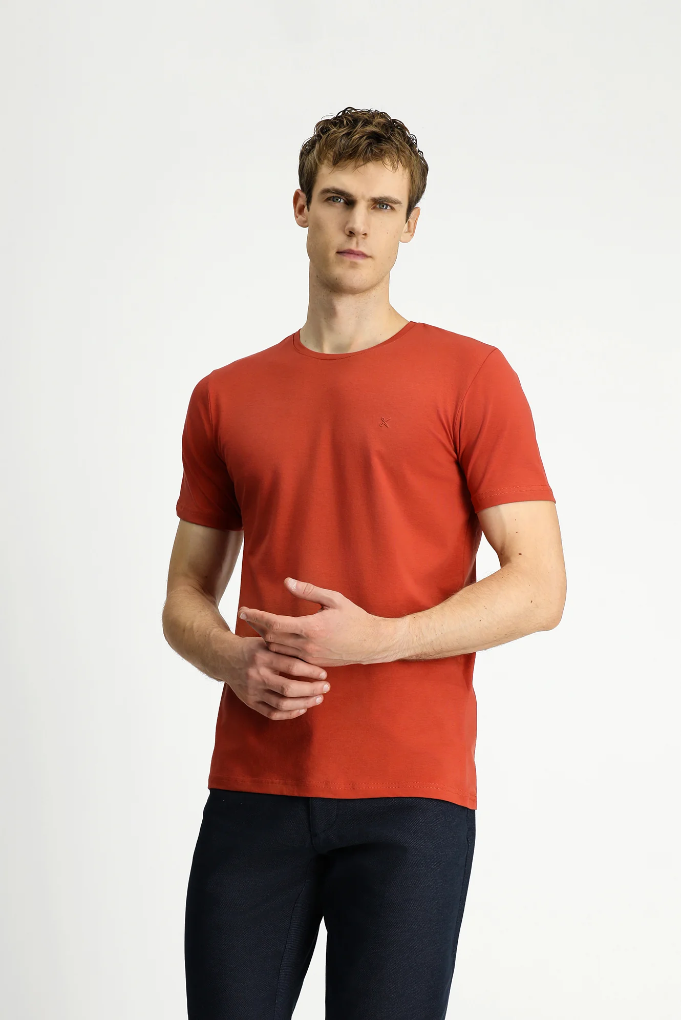 Turuncu Bisiklet Yaka Slim Fit Yumuşak Dokulu Pamuklu Likralı Esnek Tişört