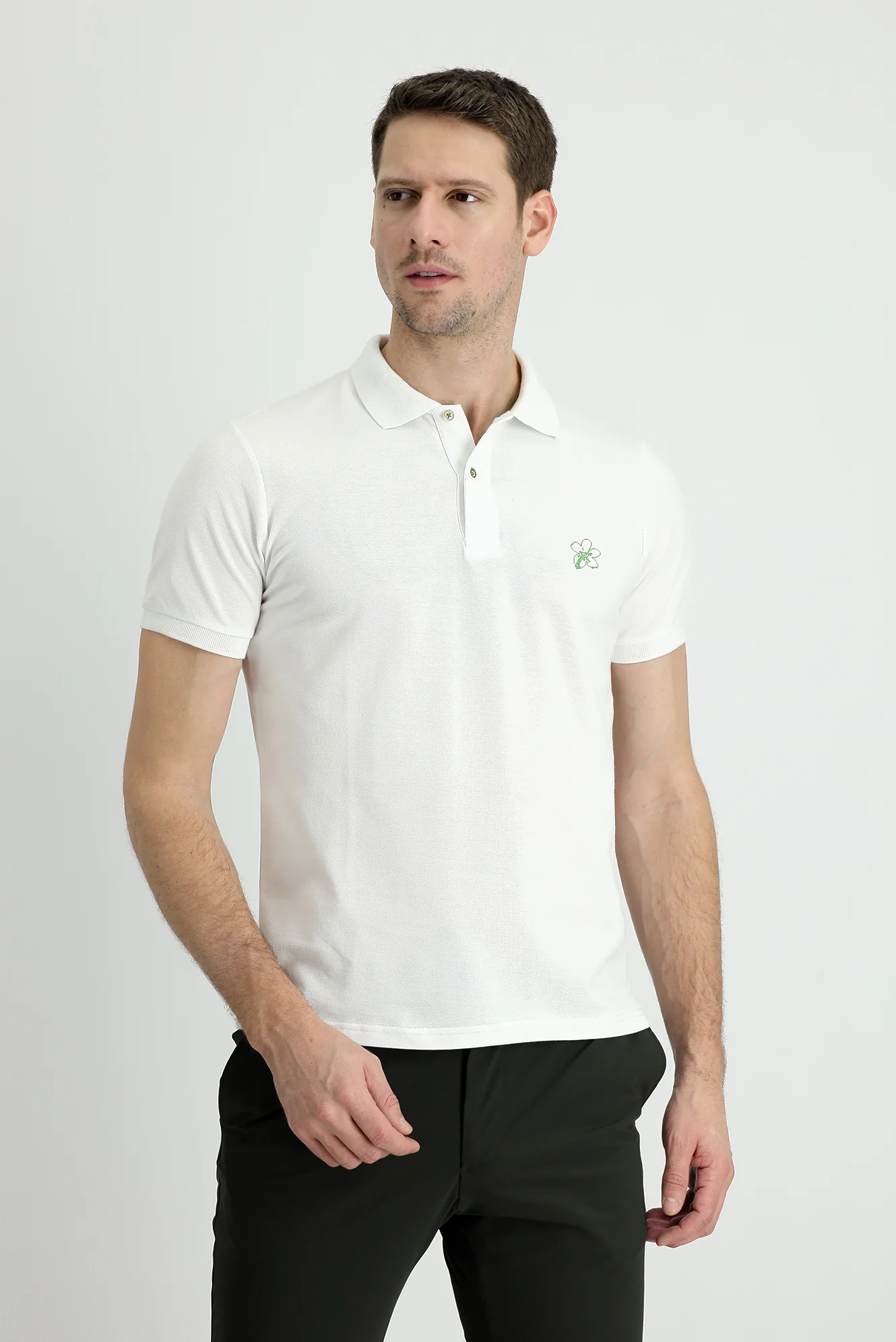 Kırık Beyaz Polo Yaka Slim Fit Dar Kesim Baskılı Pamuk Tişört - Image 2