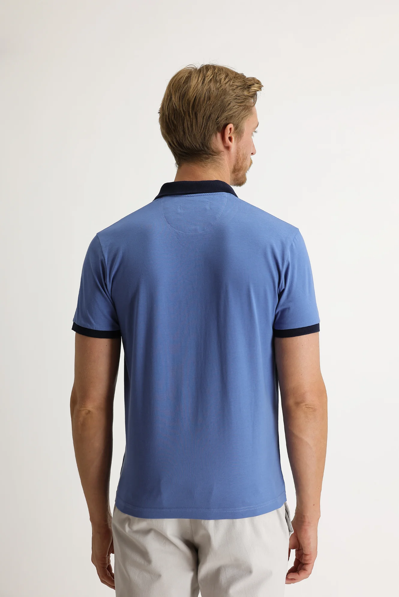 Kırık Beyaz Polo Yaka Slim Fit Dar Kesim Desenli Pamuk Tişört - Image 4