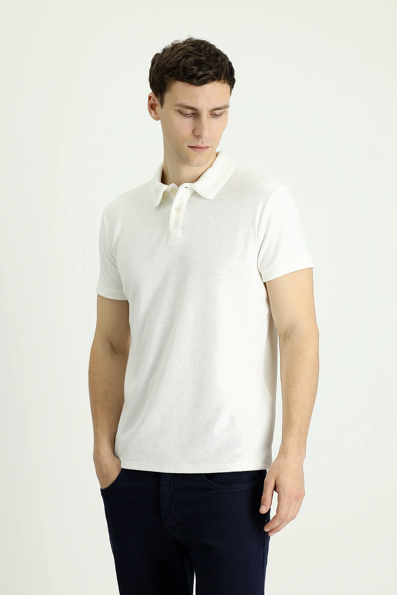 Kırık Beyaz Polo Yaka Slim Fit Dar Kesim Pamuklu Havlu Kumaş Tişört