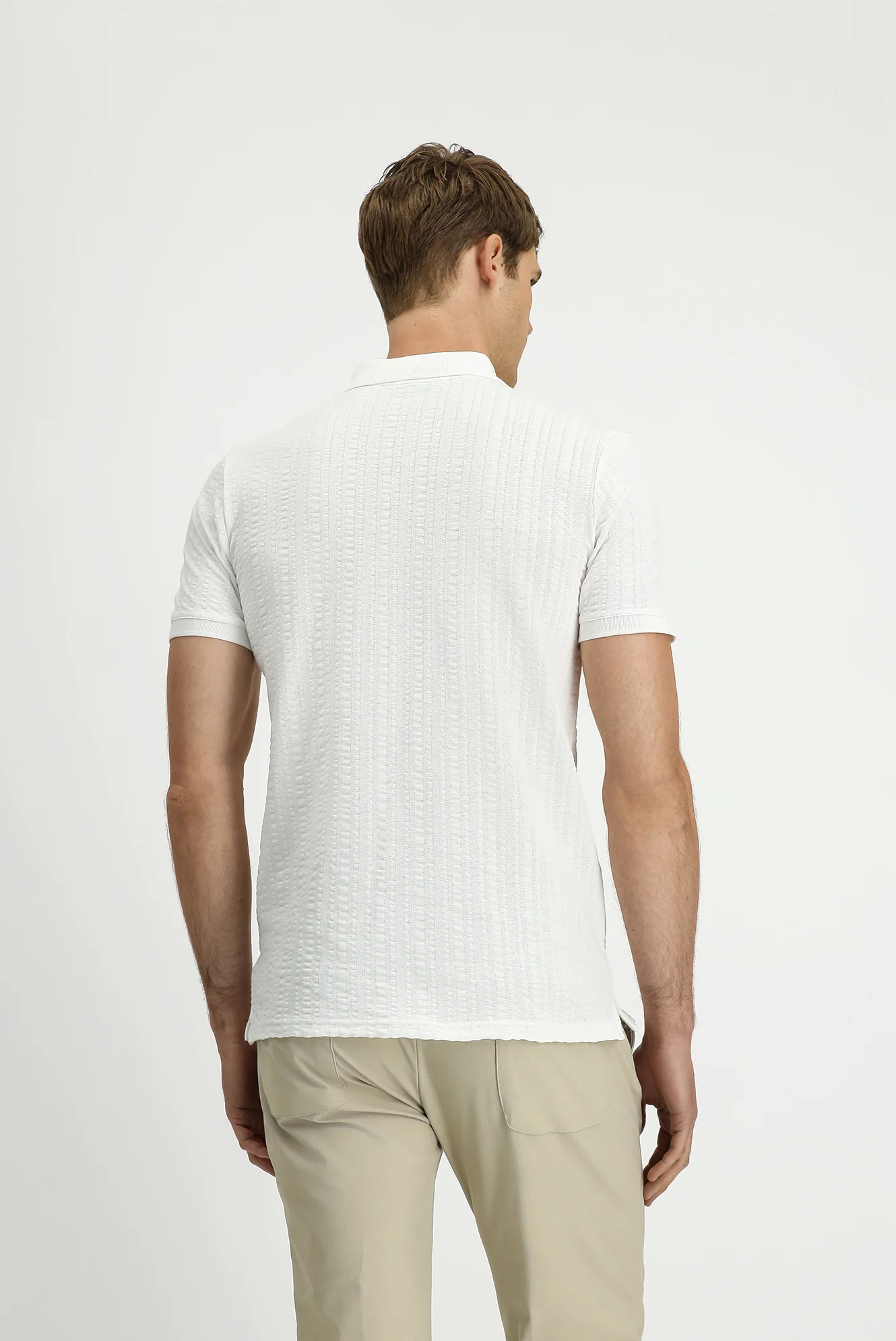Kırık Beyaz Slim Fit Dar Kesim Pamuk Desenli Fermuarlı Polo Yaka Tişört - Image 5