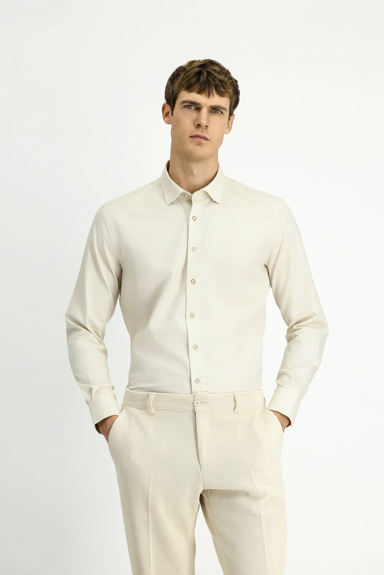 Kırık Beyaz Uzun Kol Slim Fit Dar Kesim Desenli Pamuk Gömlek