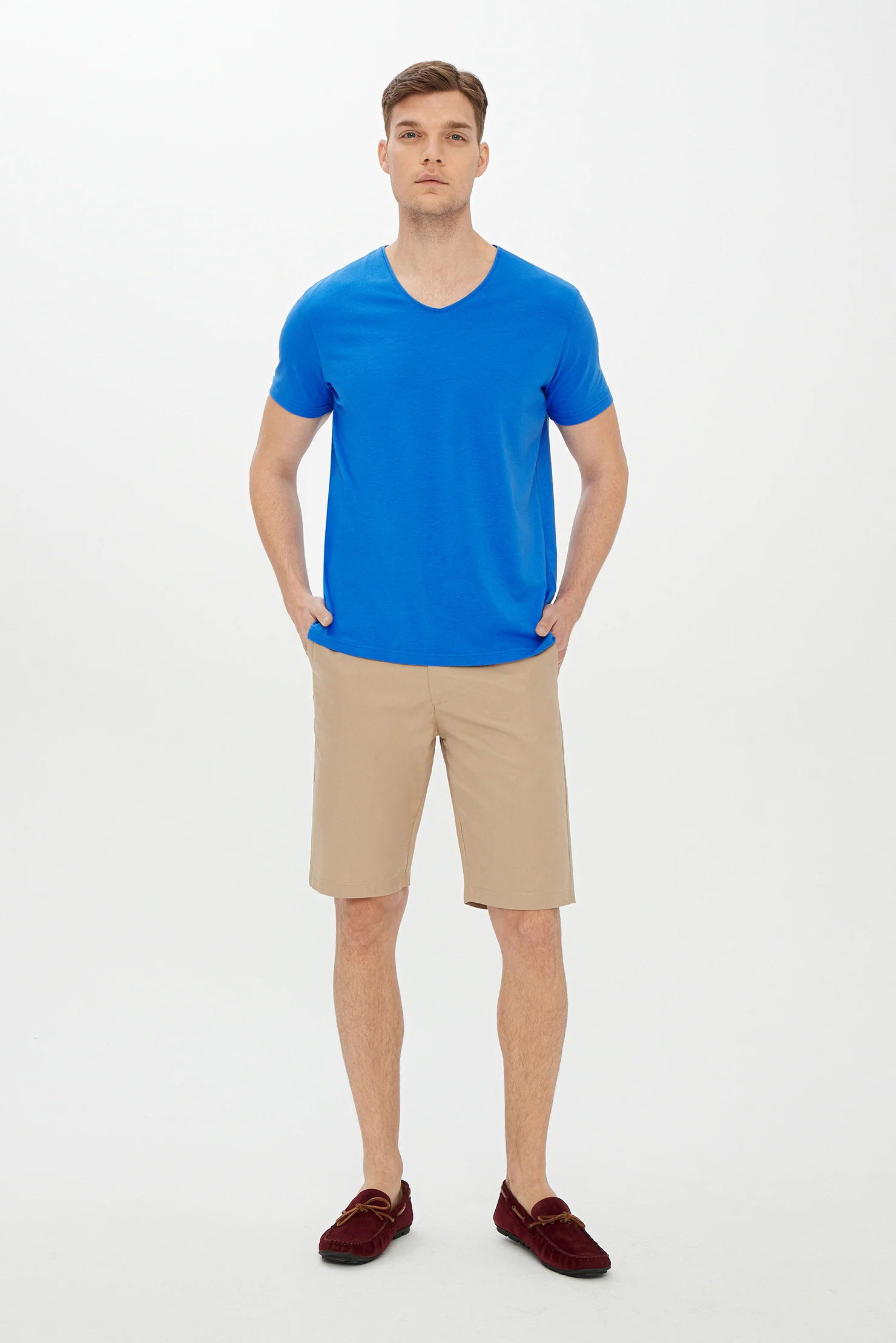 Kobalt Mavi V Yaka Slim Fit Dar Kesim Tişört