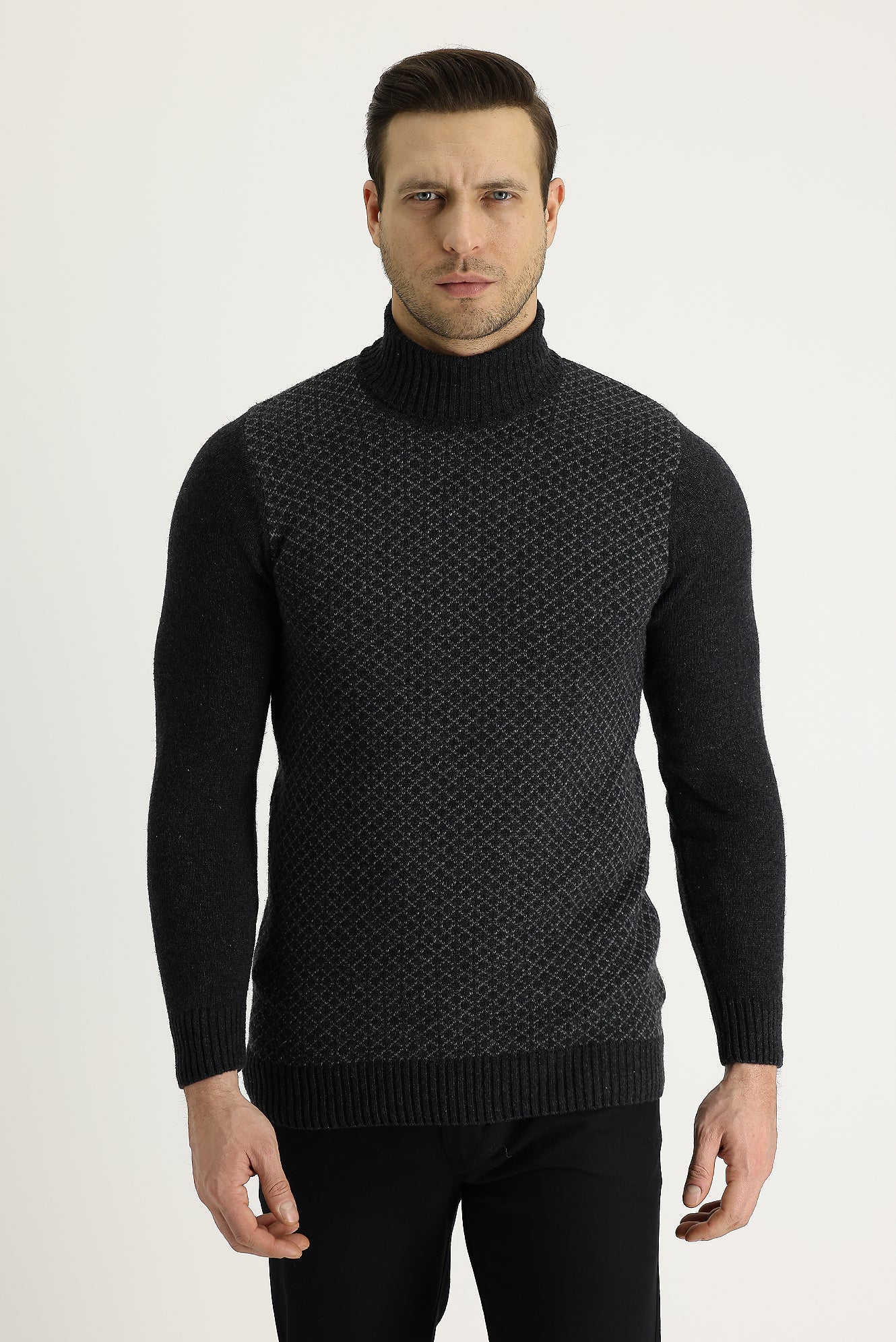 Koyu Antrasit Balıkçı Yaka Slim Fit Dar Kesim Yünlü Desenli Triko Kazak - Image 2
