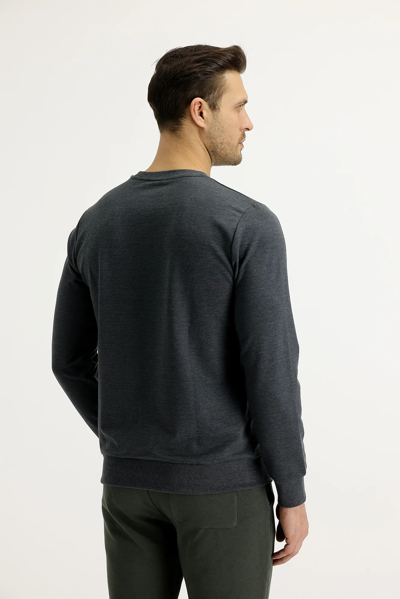 Koyu Antrasit Bisiklet Yaka Slim Fit Dar Kesim Sweatshirt - Image 3
