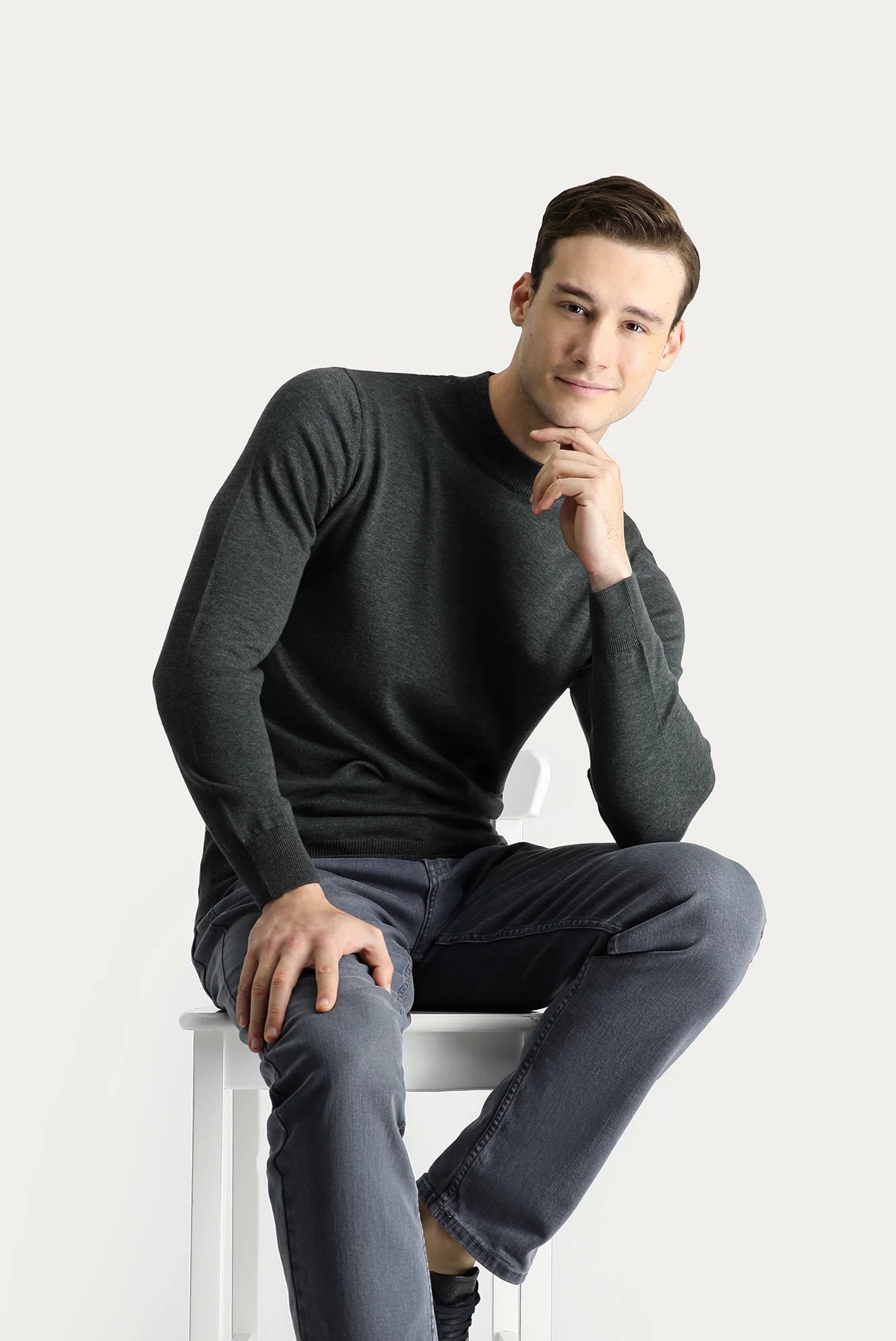 Koyu Antrasit Melanj Yarım Balıkçı Yaka Slim Fit Dar Kesim Pamuklu Triko Kazak