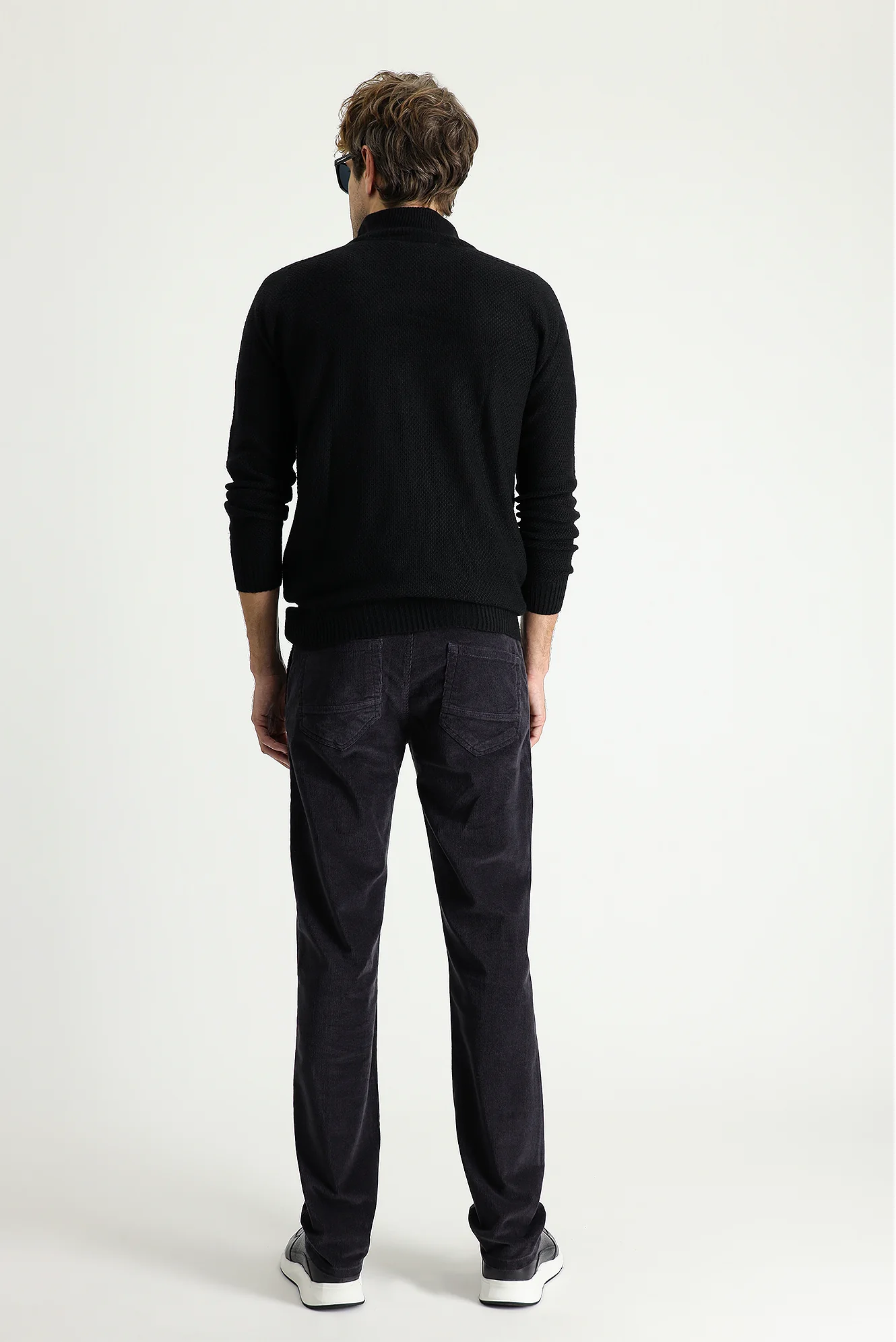 Koyu Antrasit Slim Fit Dar Kesim Likralı Kadife Pantolon - Image 5