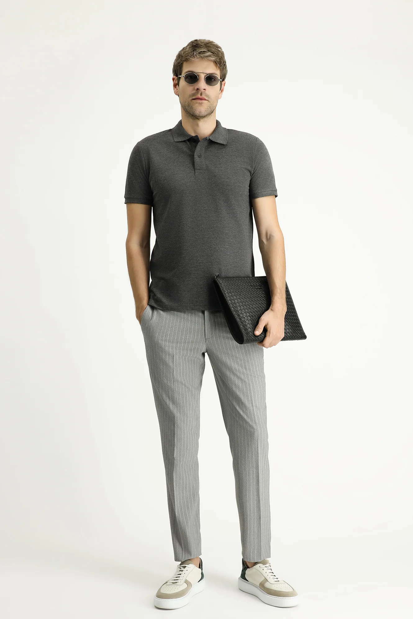 Koyu Antrasit Polo Yaka Slim Fit Nakışlı %100 Pamuk Tişört - Image 2