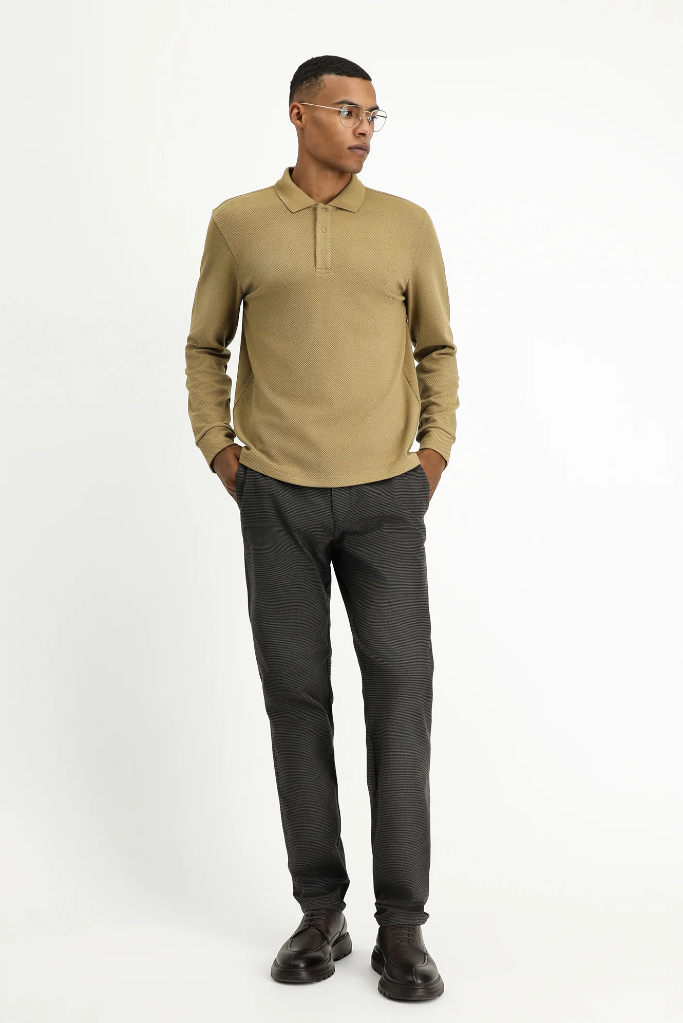 Koyu Bej Polo Yaka Regular Fit Desenli Sweatshirt - Image 2