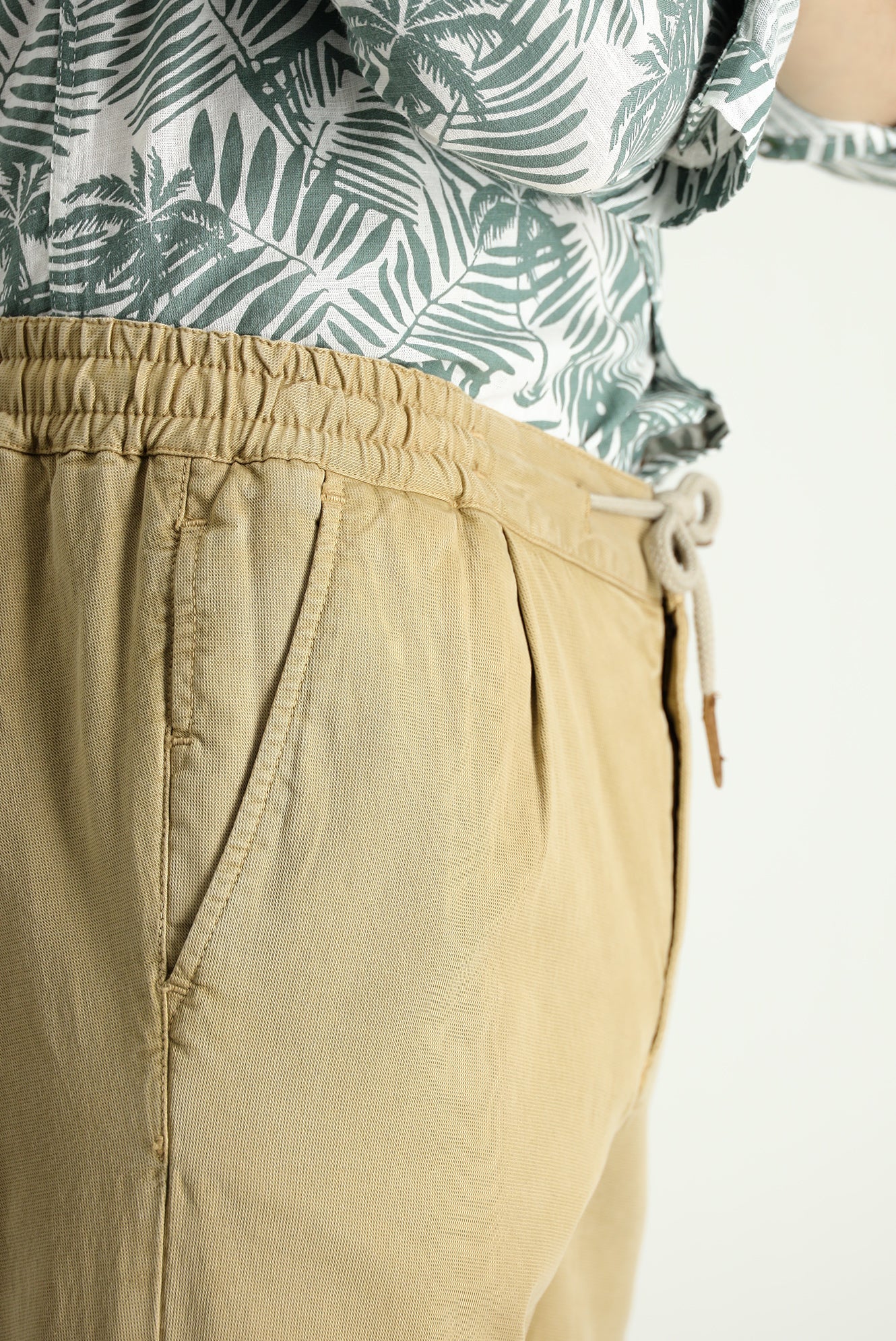 Koyu Bej Slim Fit Dar Kesim Beli Lastikli İpli Likralı Jogger Pantolon - Image 4