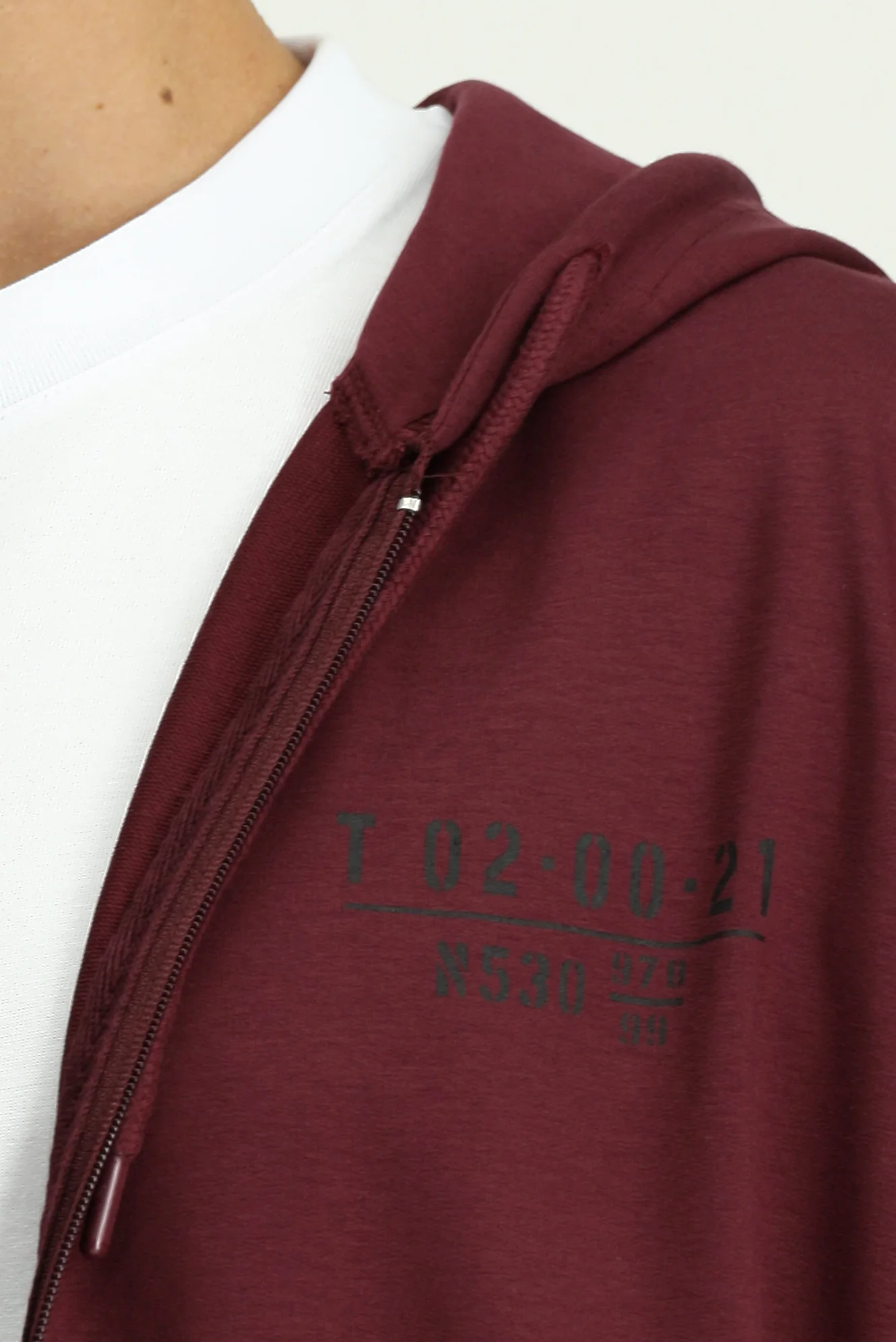 Koyu Bordo Kapüşonlu Regular Fit Fermuarlı Baskılı Pamuklu Sweatshirt - Image 6