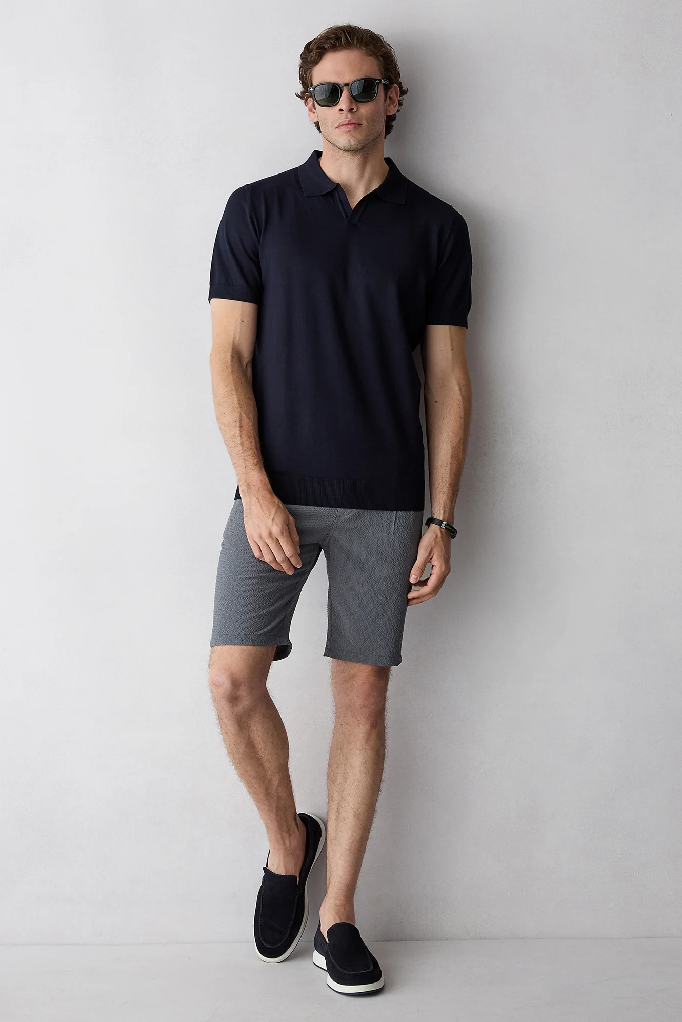Koyu Füme Regular Fit Standart Kesim Çizgili Pileli Yan Cepli Bermuda Şort - Image 6