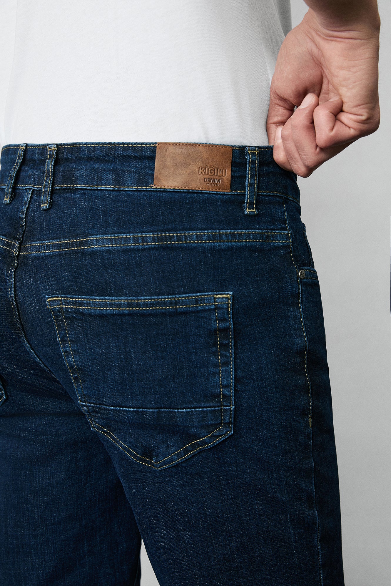 Koyu İndigo Slim Fit Dar Kesim Pamuklu Likralı Esnek 4 Mevsim Denim Pantolon - Image 6