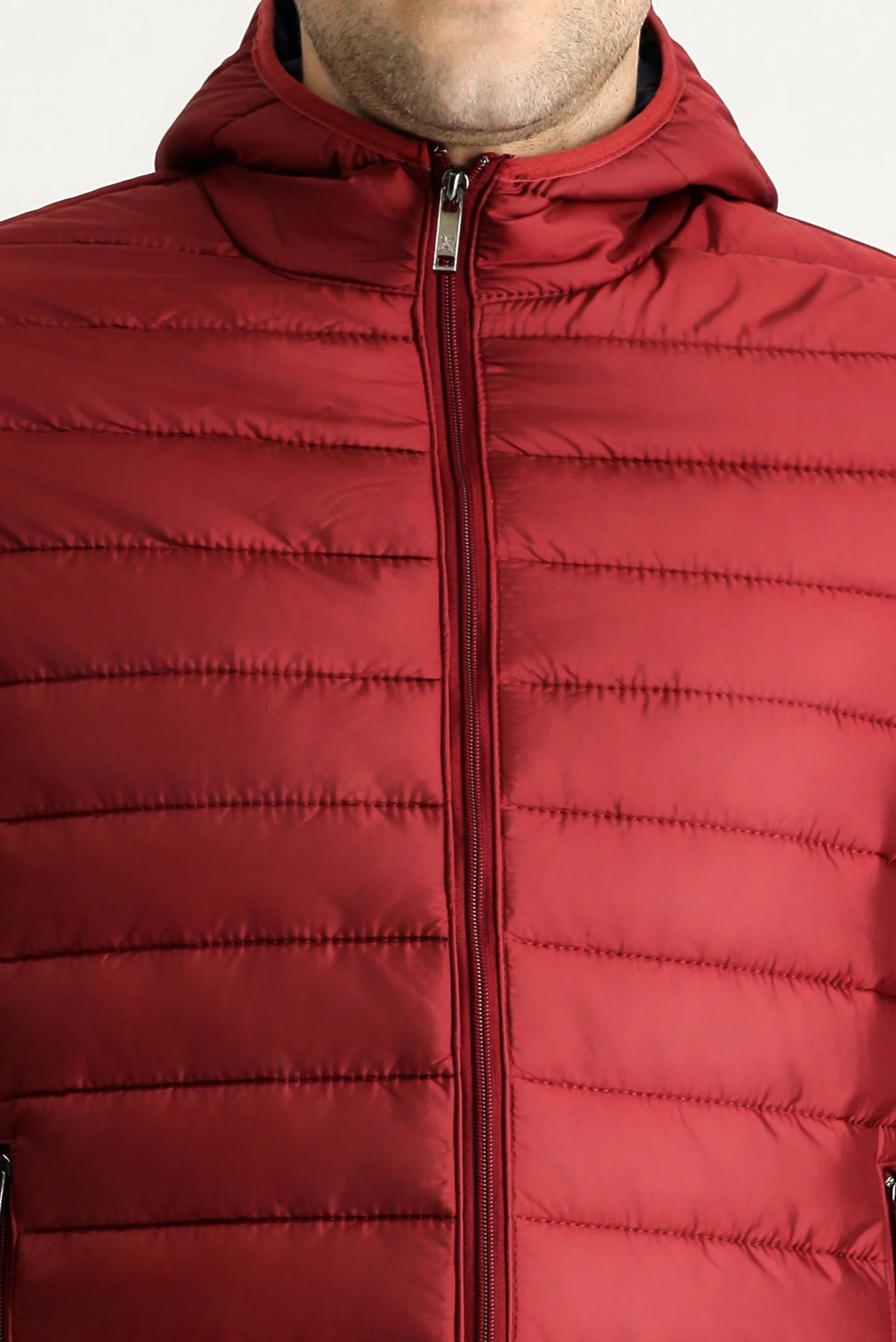 Koyu Kırmızı Kapüşonlu Kapitone Spor Mont - Image 6