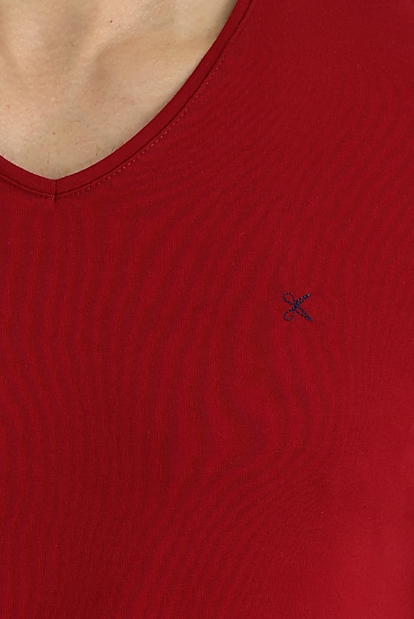 Koyu Kırmızı V Yaka Slim Fit Dar Kesim Nakışlı Tişört Pamuklu - Image 4