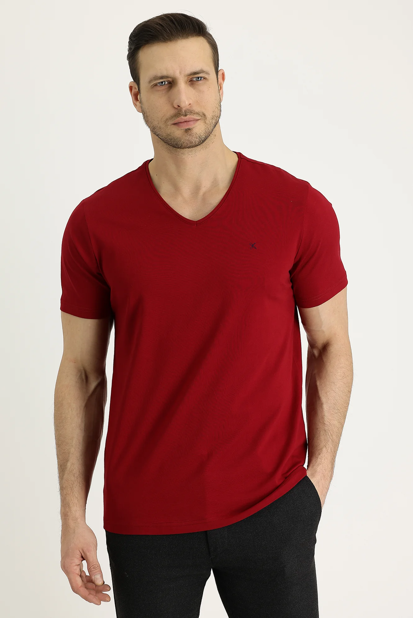 Koyu Kırmızı V Yaka Slim Fit Dar Kesim Pamuklu Tişört