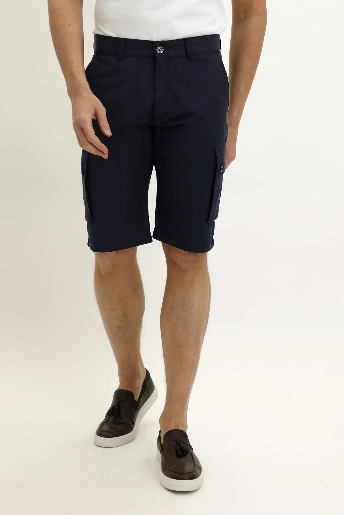 Koyu Lacivert Slim Fit Dar Kesim Bermuda Şort - Image 2