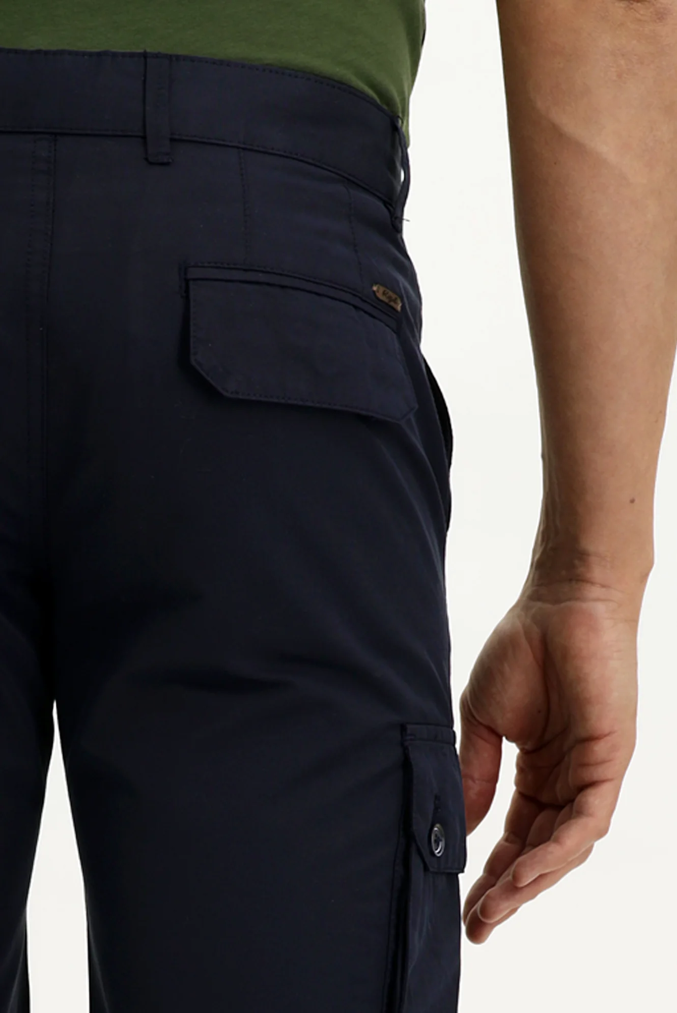Koyu Lacivert Slim Fit Dar Kesim Bermuda Şort - Image 4