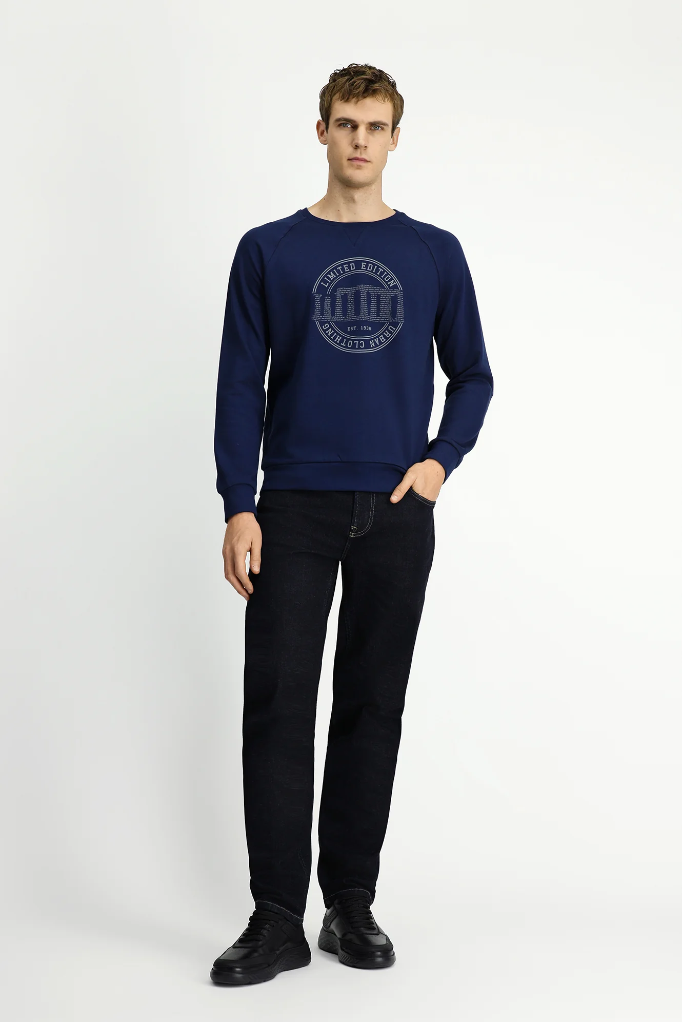 Koyu Lacivert Bisiklet Yaka Regular Fit Baskılı Pamuk Sweatshirt - Image 2