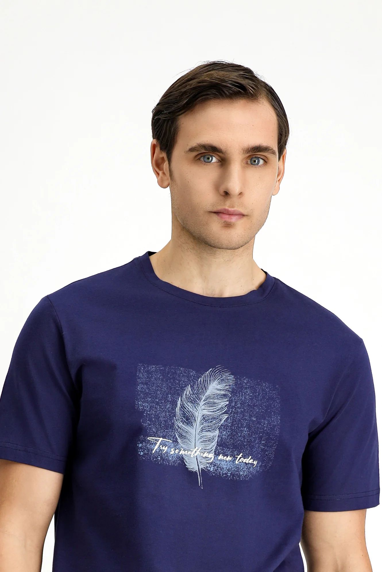 Koyu Lacivert Bisiklet Yaka Slim Fit Dar Kesim Baskılı Pamuklu Tişört - Image 3