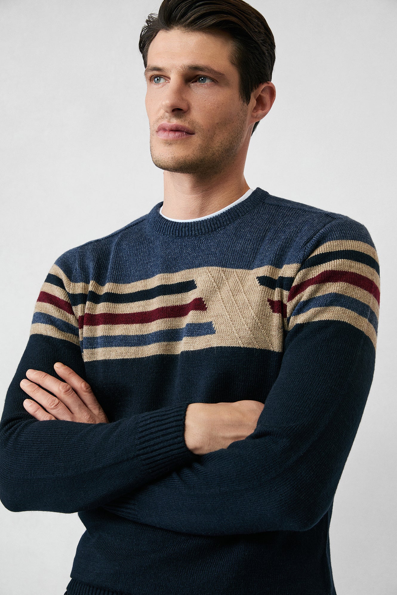 Koyu Lacivert Bisiklet Yaka Slim Fit Dar Kesim Dikişsiz Desenli Triko Kazak - Image 4