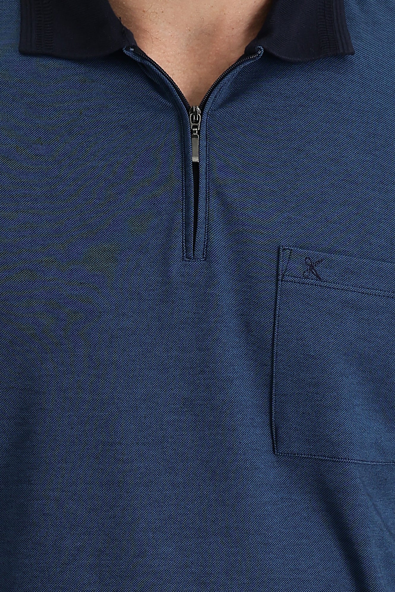 Koyu Lacivert Cepli Polo Yaka Regular Fit Fermuarlı Nakışlı Tişört - Image 4