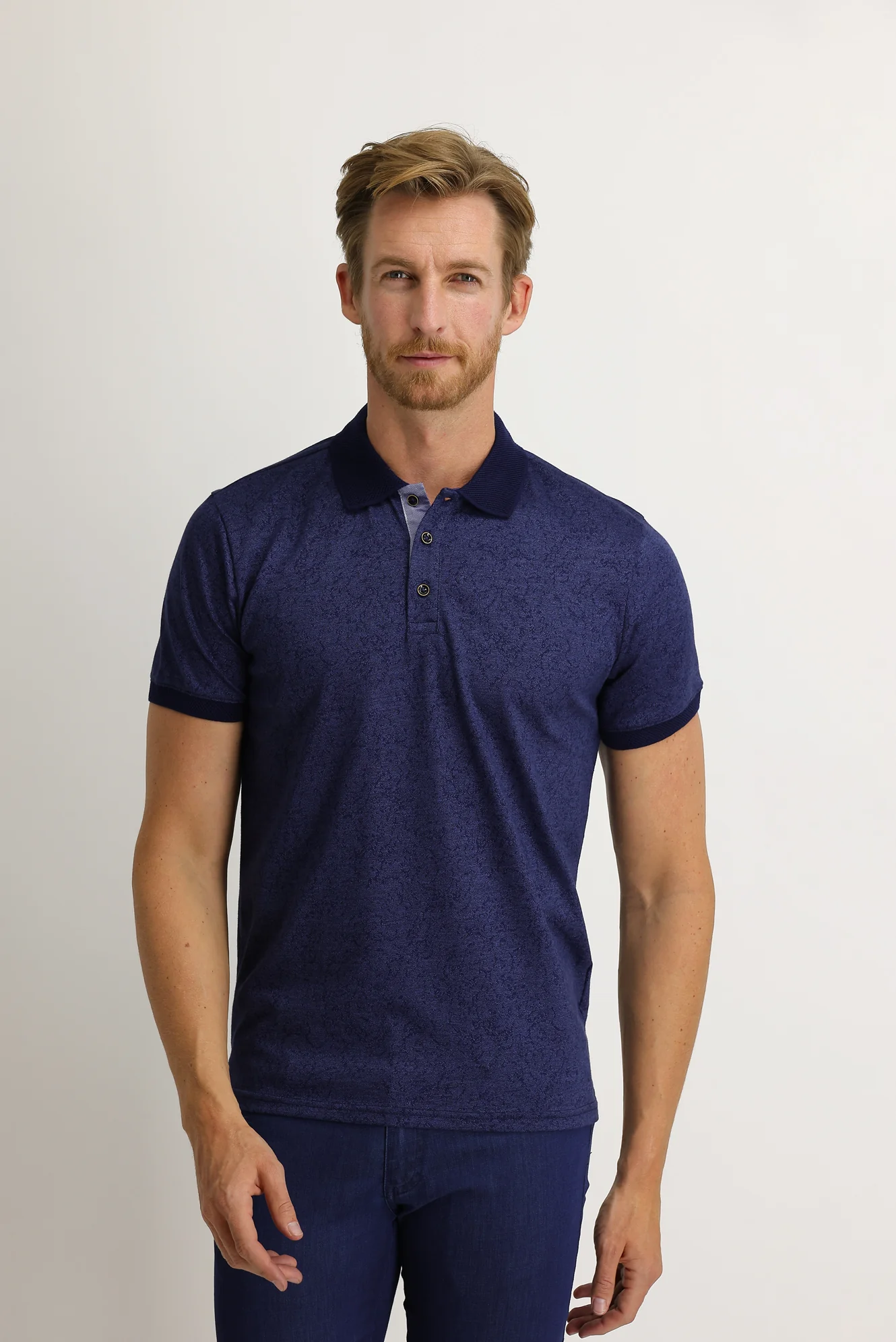 Koyu Lacivert Polo Yaka Slim Fit Dar Kesim Desenli Tişört - Image 2