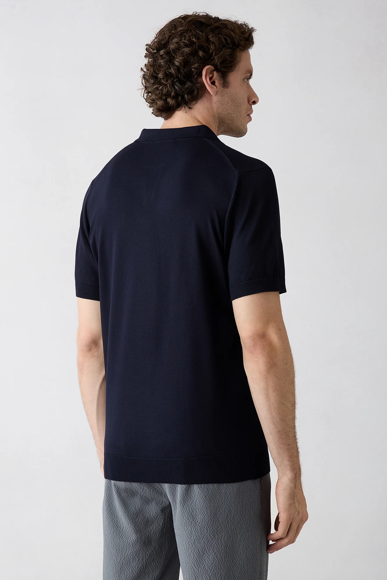 Koyu Lacivert Düğmesiz Polo Yaka Regular Fit Örme Tişört - Image 4