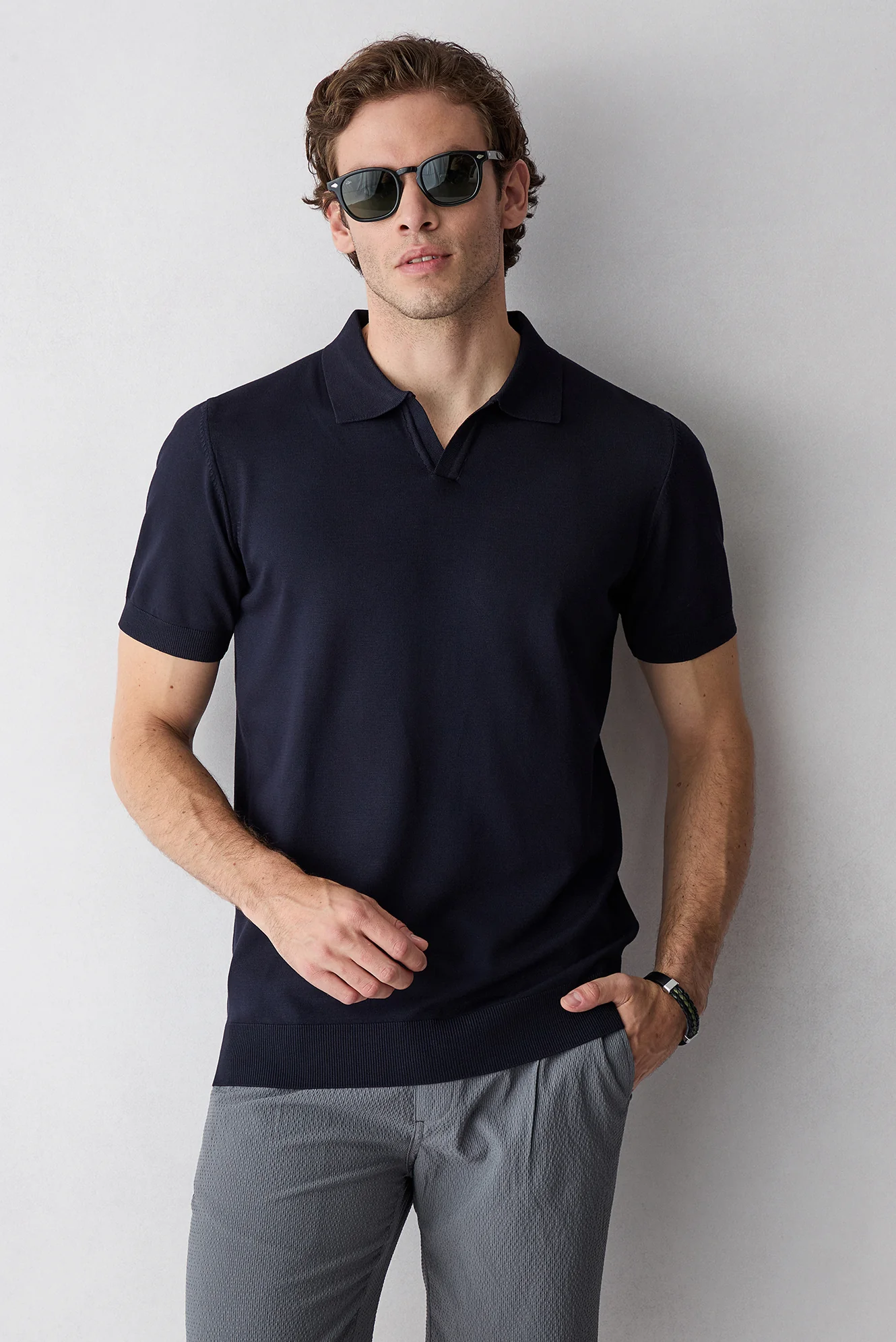 Koyu Lacivert Düğmesiz Polo Yaka Regular Fit Örme Tişört - Image 5