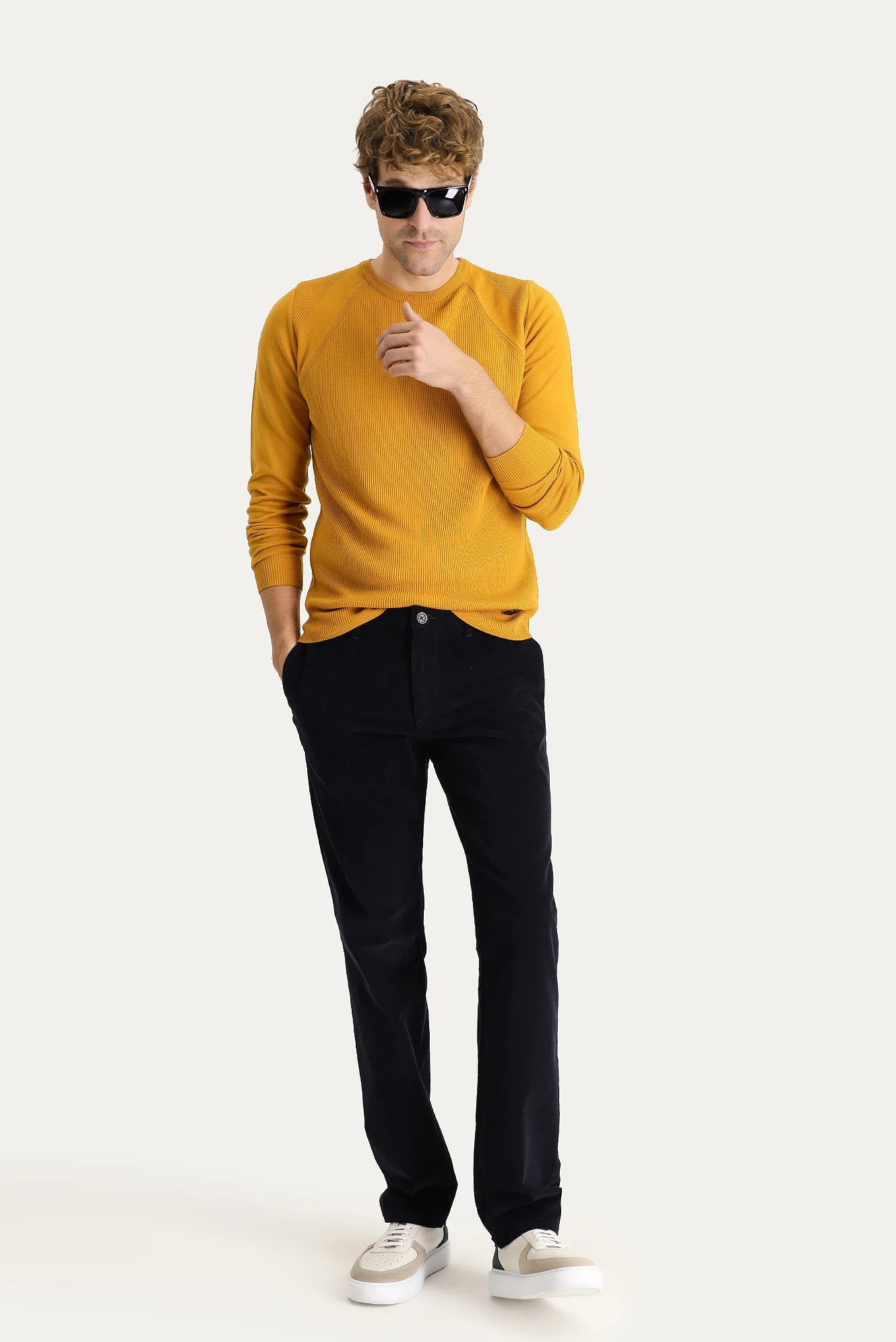 Koyu Lacivert Relaxed Fit Rahat Kesim Likralı Kadife Pantolon - Image 2