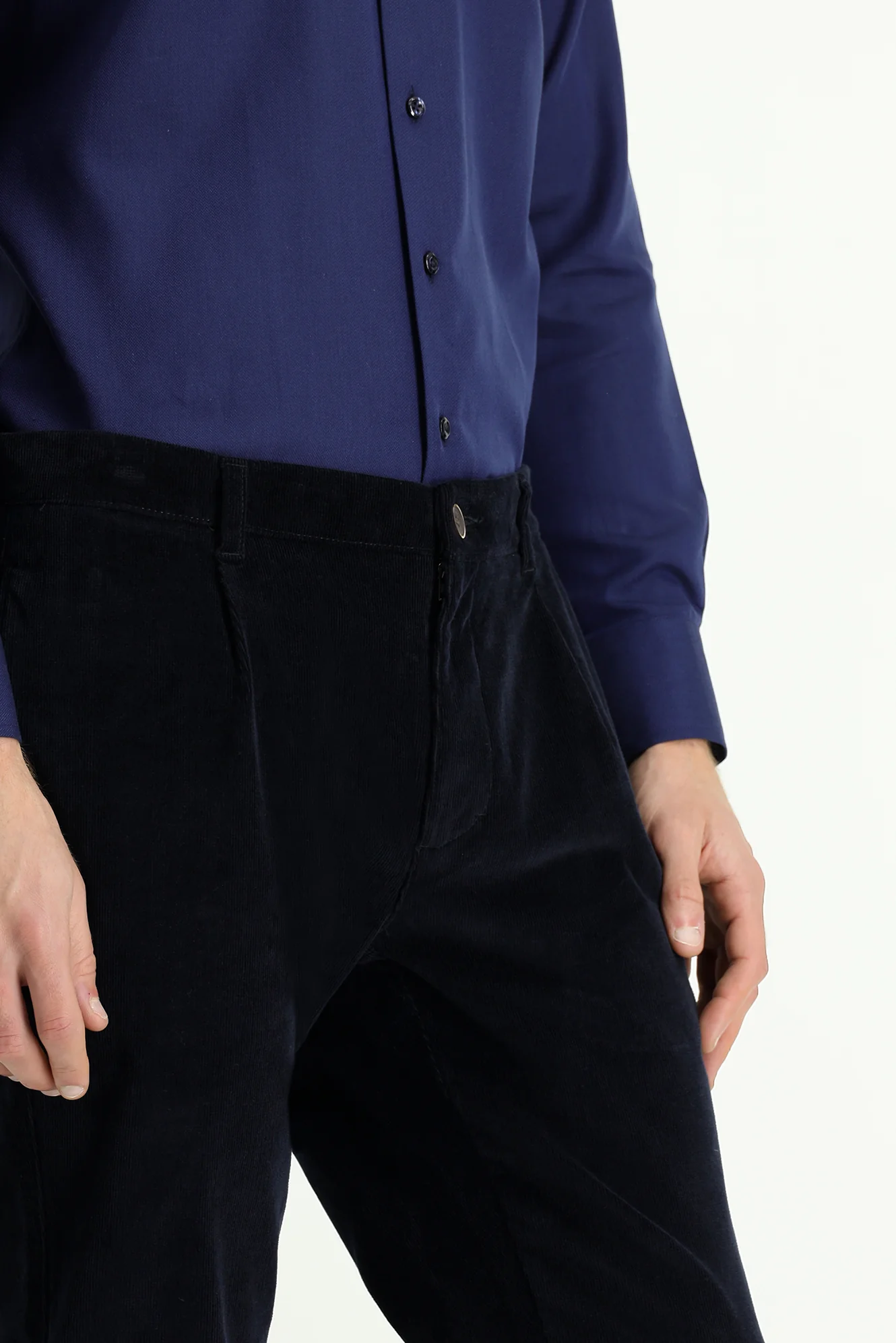 Koyu Lacivert Relaxed Fit Rahat Kesim Likralı Pileli Kadife Pantolon - Image 5
