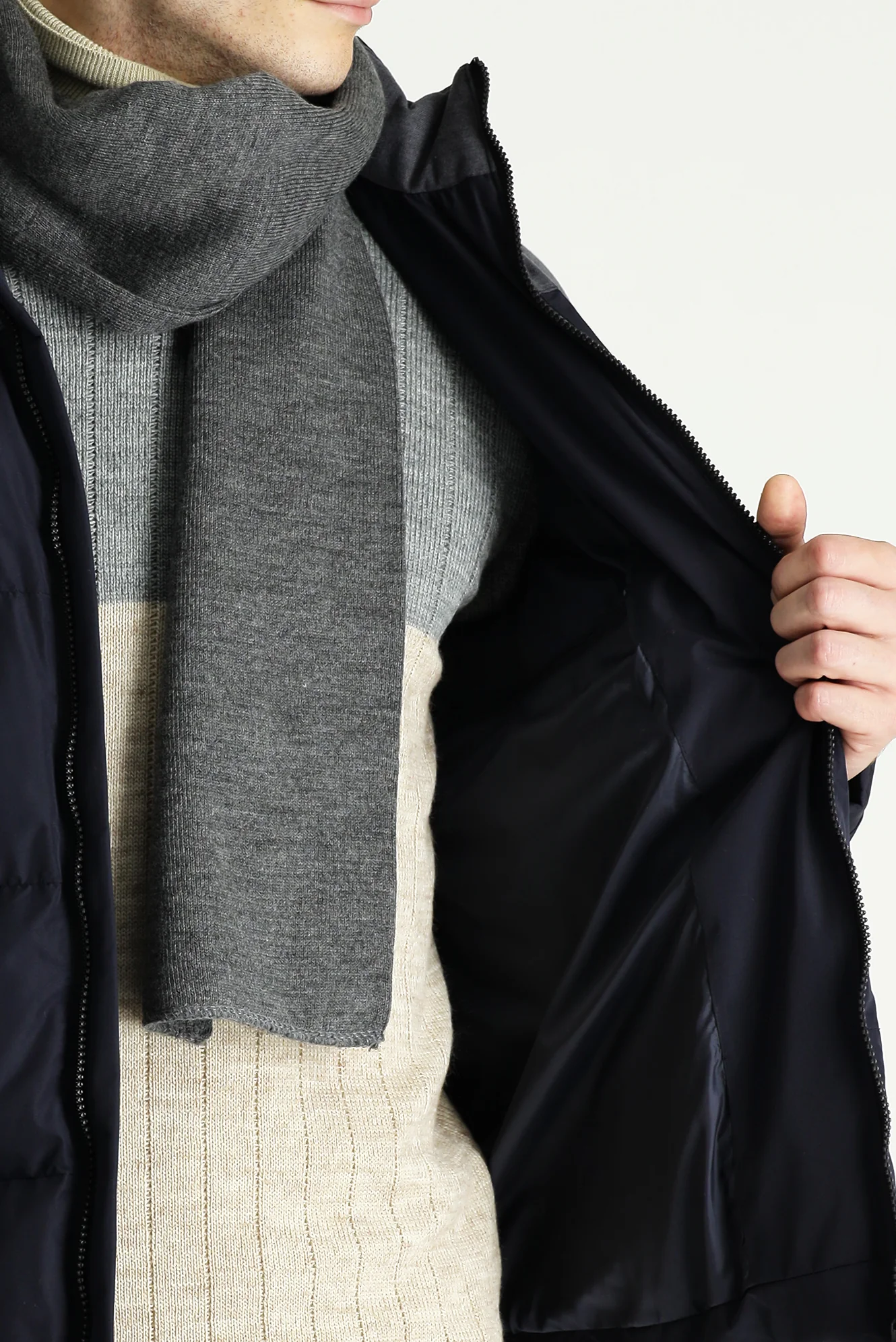 Koyu Lacivert Slim Fit Dar Kesim Kapüşonlu Spor Mont - Image 4
