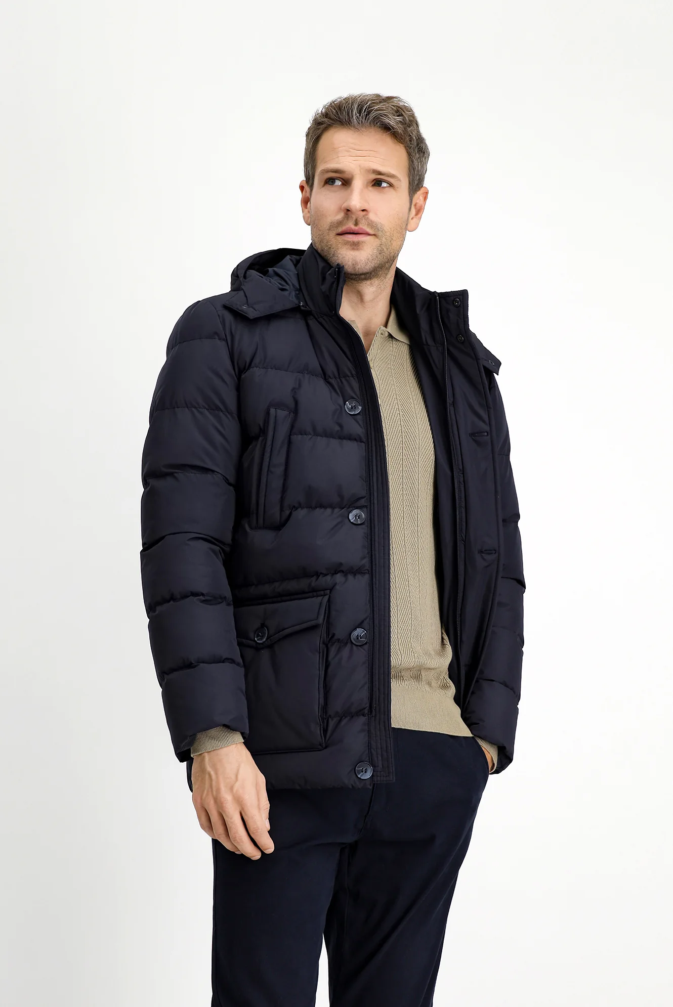 Koyu Lacivert Slim Fit Dar Kesim Kapüşonlu Cepli Rüzgar Geçirmez Spor Şişme Mont - Image 2