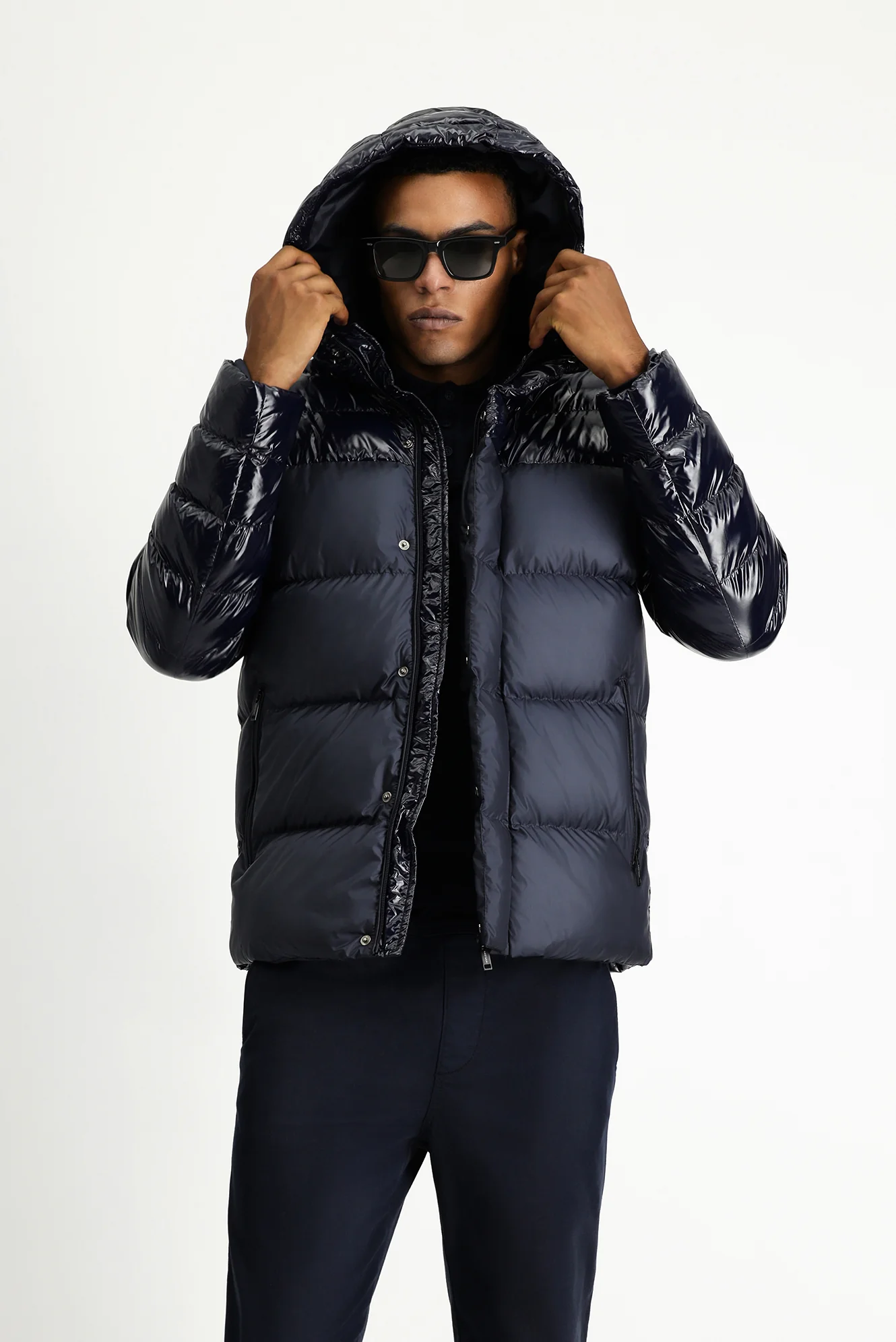 Koyu Lacivert Slim Fit Dar Kesim Kapüşonlu Vinil Şişme Mont - Image 6