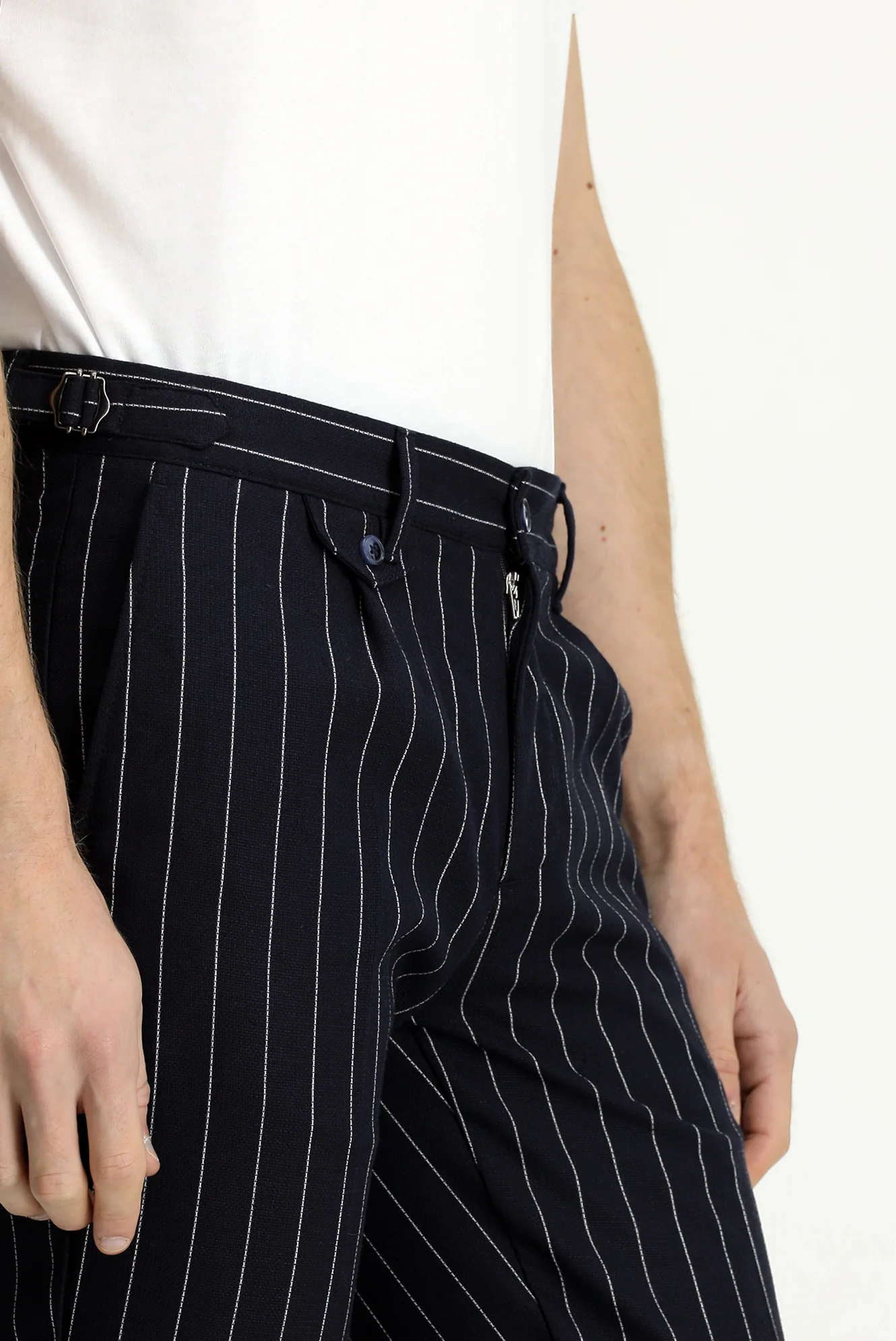 Koyu Lacivert 7 Drop Slim Fit Dar Kesim Keten Karışımlı Çizgili Tokalı Klasik Kumaş Pantolon - Image 5