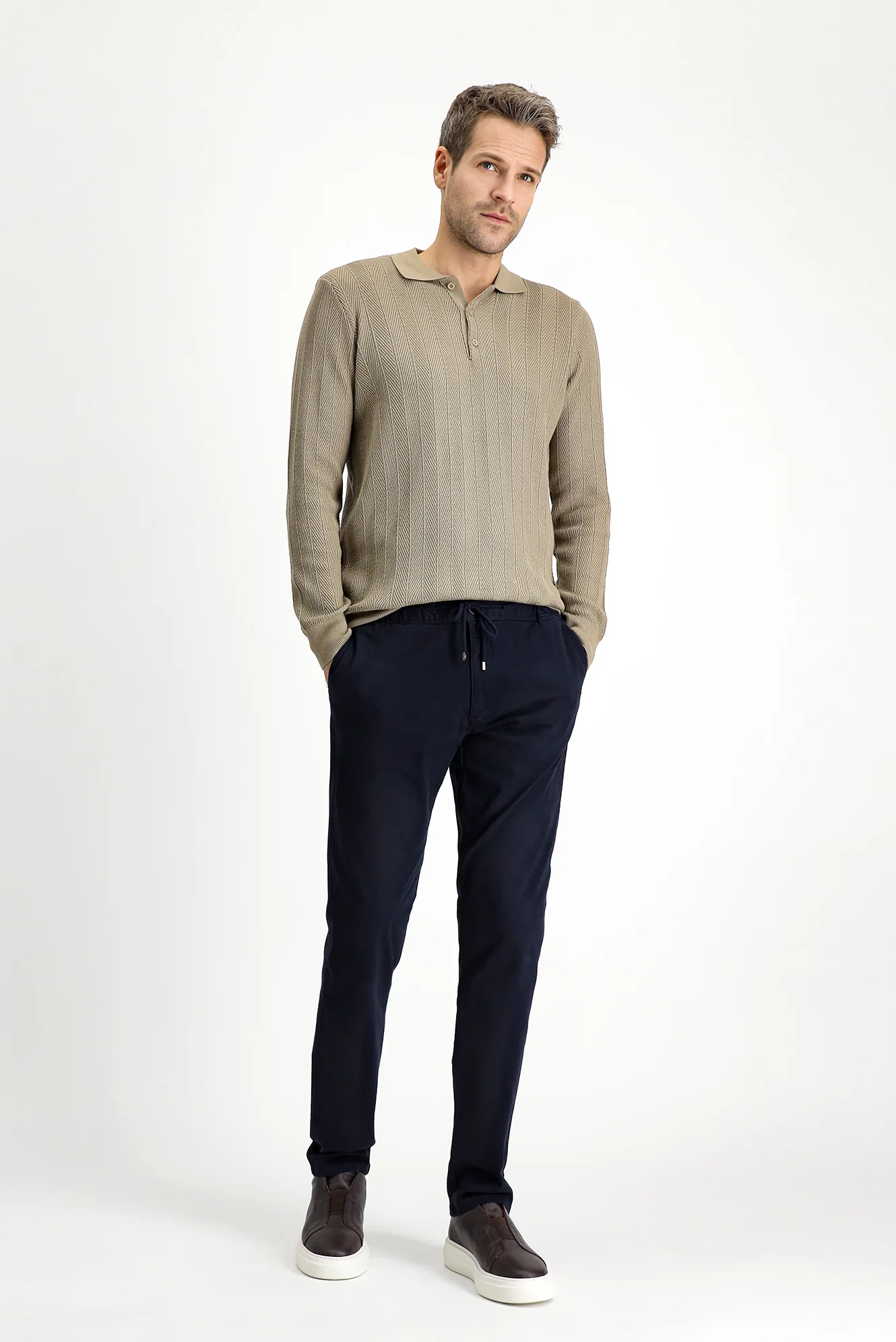 Koyu Lacivert Slim Fit Dar Kesim Likralı Beli Lastikli İpli Jogger Pantolon - Image 3