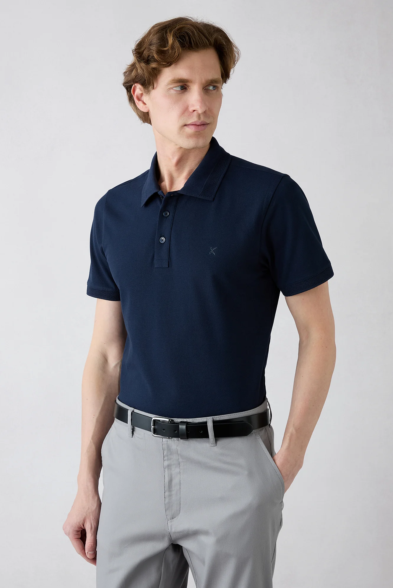 Koyu Lacivert Kıvrılmaz Polo Yaka Slim Fit Dar Kesim Ribana Detaylı Pamuk Tişört - Image 5