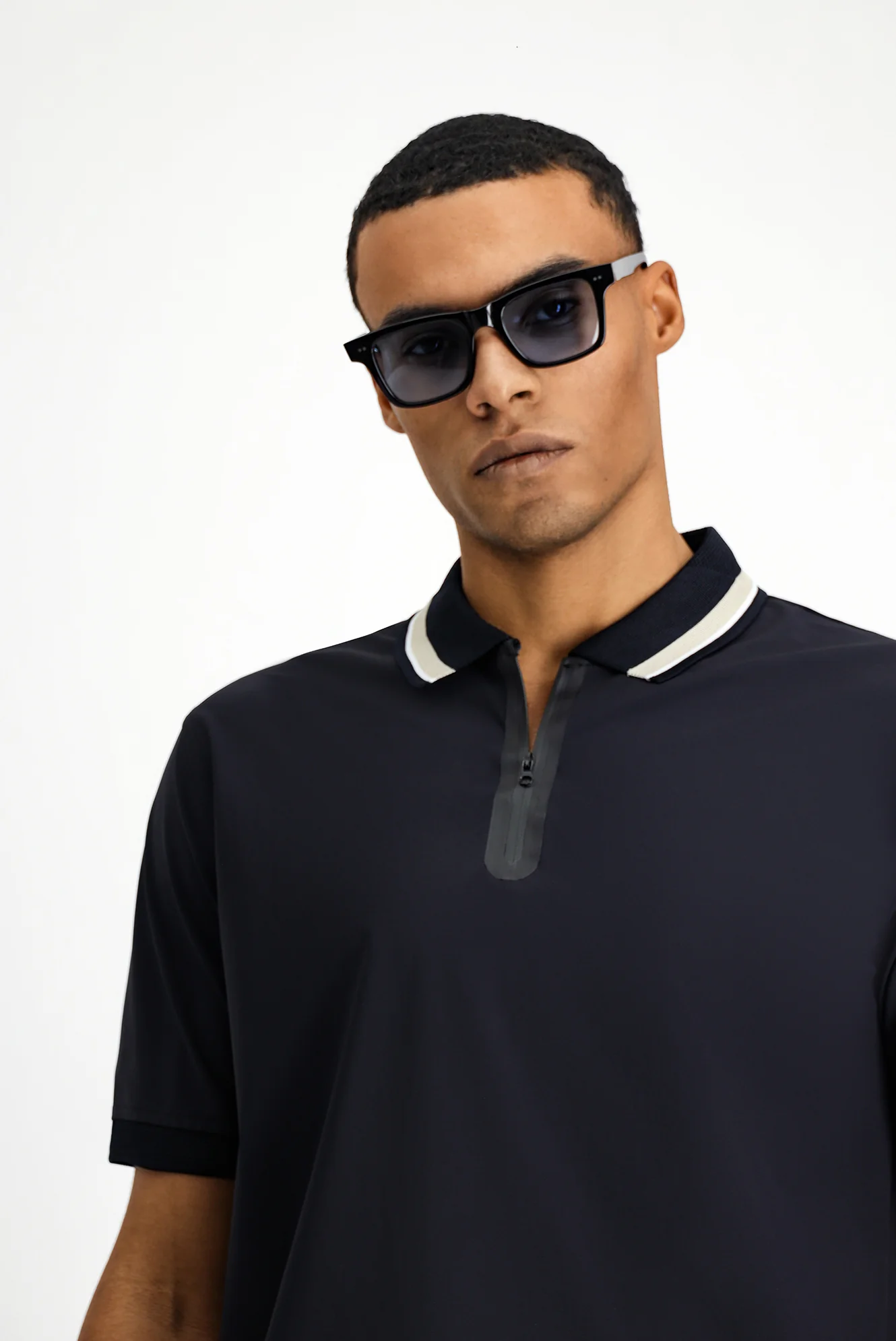 Koyu Lacivert Techno-Line Fermuarlı Likralı Slim Fit Dar Kesim Polo Yaka Tişört - Image 2