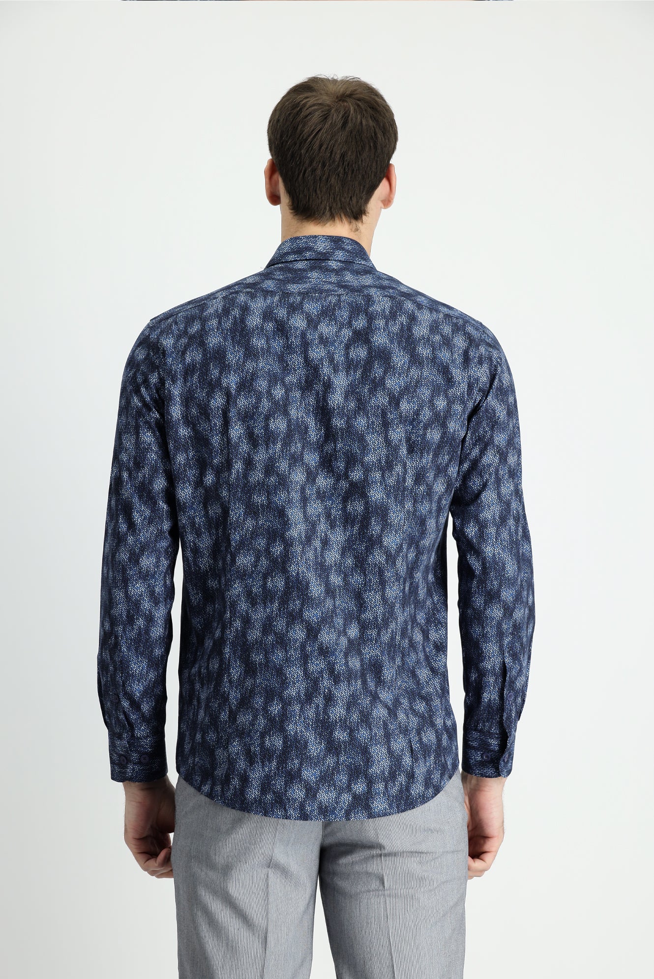 Koyu Lacivert Uzun Kol Slim Fit Dar Kesim Baskılı Pamuk Gömlek - Image 3